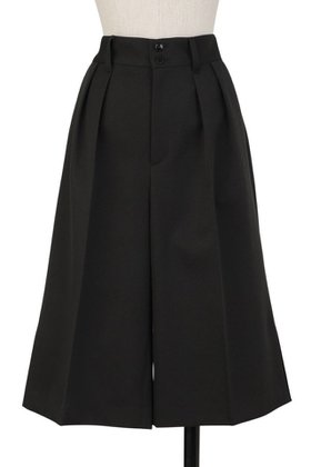 【オブリオ/AUBRIOT】 ウールギャバ ハーフパンツ人気、トレンドファッション・服の通販 founy(ファニー) ファッション Fashion レディースファッション Fashion for Women パンツ Pants & Trousers ショートパンツ・ハーフパンツ High-Waisted & Relaxed Shorts 2025年 2025 2025-2026秋冬・A/W Autumn/Winter 2025–26 AW25–26 ショート Short, Short Length シンプル Simple, Minimal スリット Slit, Slit Detail ハーフ Half, Half-Length フィット Fit, Slim Fit フォルム Silhouette, Form リラックス Relax, Relaxed Fit A/W・秋冬 Autumn/Winter |ID:prp329100004652068