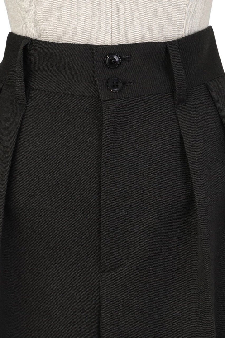【オブリオ/AUBRIOT】のウールギャバ ハーフパンツ 人気、トレンドファッション・服の通販 founy(ファニー) 　ファッション　Fashion　レディースファッション　Fashion for Women　パンツ　Pants & Trousers　ショートパンツ・ハーフパンツ　High-Waisted & Relaxed Shorts　2025年　2025　2025-2026秋冬・A/W　Autumn/Winter 2025–26 AW25–26　ショート　Short, Short Length　シンプル　Simple, Minimal　スリット　Slit, Slit Detail　ハーフ　Half, Half-Length　フィット　Fit, Slim Fit　フォルム　Silhouette, Form　リラックス　Relax, Relaxed Fit　A/W・秋冬　Autumn/Winter　other-4|ID: prp329100004652068 ipo3291000000033616308