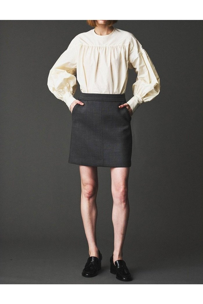 【オブリオ/AUBRIOT】のメリノウール ミニスカート インテリア・キッズ・メンズ・レディースファッション・服の通販 founy(ファニー) https://founy.com/ ファッション Fashion レディースファッション Fashion for Women スカート Skirts ミニスカート Mini Skirts イタリア Italy ストレッチ Stretch, Stretchy Fabric ファブリック Fabric, Textile フォルム Silhouette, Form ミニスカート Mini Skirt, Short Skirt モダン Modern, Contemporary |ID: prp329100004652071 ipo3291000000033616327