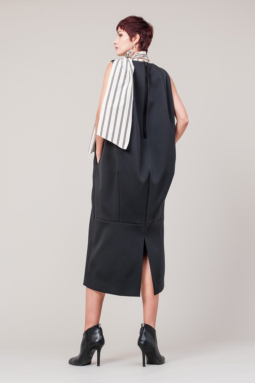 【ドメル/DOMELLE】のジャンパー ドレス 人気、トレンドファッション・服の通販 founy(ファニー) 　ファッション　Fashion　レディースファッション　Fashion for Women　ワンピース　Dresses　フォーマル・パーティードレス・結婚式用ドレス　Elegant & Casual Dresses　チュニック　Tunic Tops & Dresses　2025年　2025　2025-2026秋冬・A/W　Autumn/Winter 2025–26 AW25–26　カッティング　Cutting Detail　チュニック　Tunic, Long Top　ドレス　Dress, One-Piece　パターン　Pattern, Design Print　フロント　Front, Front Design　ロング　Long, Long-Length　A/W・秋冬　Autumn/Winter　other-6|ID: prp329100004653152 ipo3291000000033628511