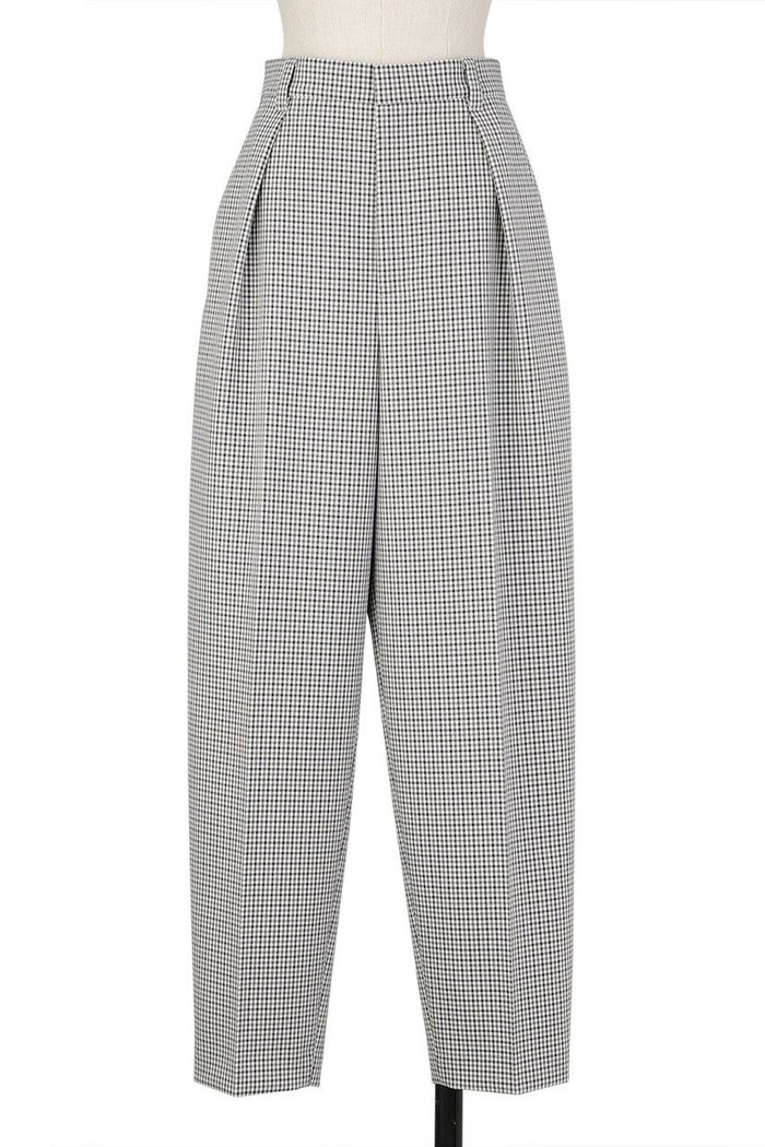 【オブリオ/AUBRIOT】のチェックテーパードパンツ インテリア・キッズ・メンズ・レディースファッション・服の通販 founy(ファニー) https://founy.com/ ファッション Fashion レディースファッション Fashion for Women パンツ Pants & Trousers イタリア Italy チェック Check, Plaid, Tartan テーパード Tapered, Tapered Pants フォルム Silhouette, Form ラグジュアリー Luxury, Elegant エレガント 上品 Elegant 再入荷 Restock / Back in Stock |ID: prp329100004653198 ipo3291000000035535202