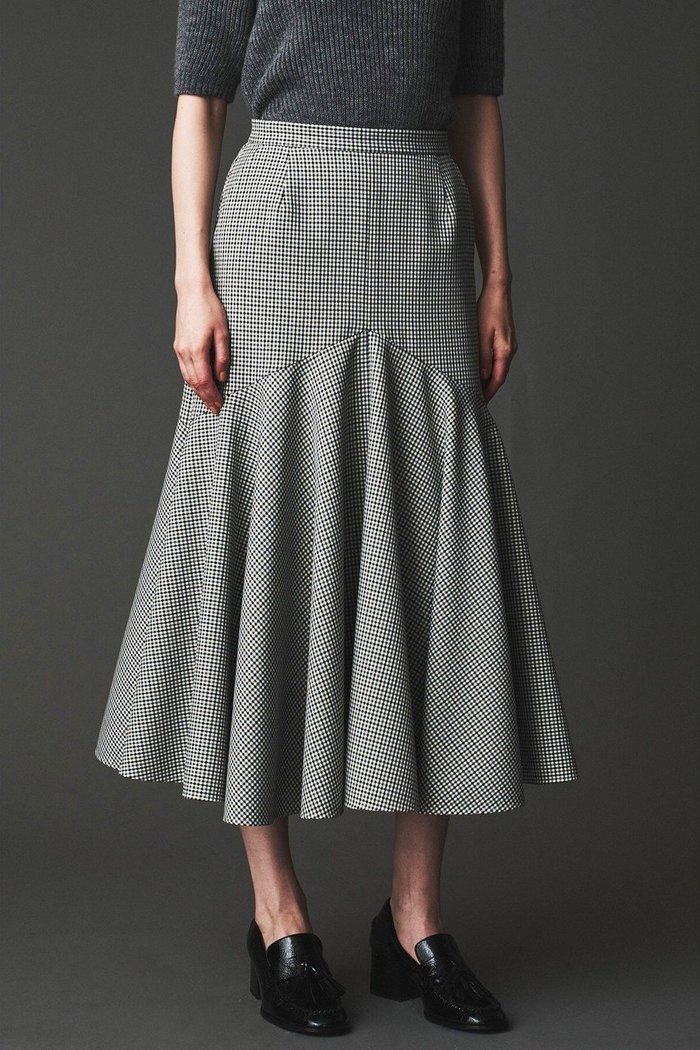 【オブリオ/AUBRIOT】のチェックマーメイドスカート インテリア・キッズ・メンズ・レディースファッション・服の通販 founy(ファニー) https://founy.com/ ファッション Fashion レディースファッション Fashion for Women スカート Skirts ロングスカート Long Skirts / Maxi & Midi Skirts イタリア Italy エレガント 上品 Elegant チェック Check, Plaid, Tartan バランス Balance, Style Balance フォルム Silhouette, Form マーメイド Mermaid, Fishtail Silhouette ラグジュアリー Luxury, Elegant ロング Long, Long-Length |ID: prp329100004653203 ipo3291000000035967798