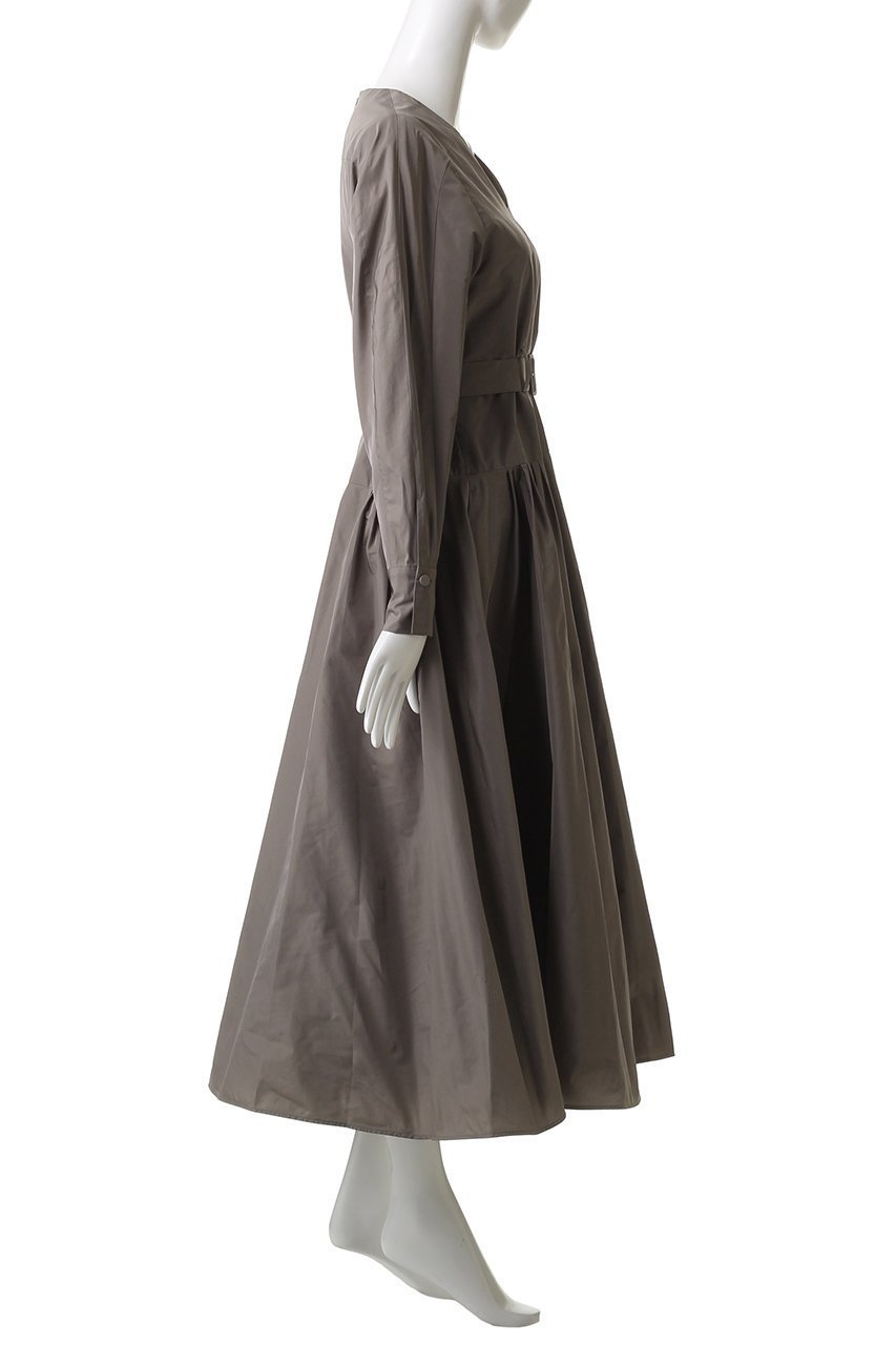 【オブリオ/AUBRIOT】のメモリータフタ ワンピース 人気、トレンドファッション・服の通販 founy(ファニー) 　ファッション　Fashion　レディースファッション　Fashion for Women　ワンピース　Dresses　チュニック　Tunic Tops & Dresses　イタリア　Italy　エレガント 上品　Elegant　クラシカル　Classical, Vintage-Inspired　シルク　Silk, 100% Silk　タフタ　Taffeta, Structured Fabric　チュニック　Tunic, Long Top　ドレス　Dress, One-Piece　フィット　Fit, Slim Fit　フェミニン　Feminine, Girly　フォルム　Silhouette, Form　フレア　Flare, Flared　ロング　Long, Long-Length　other-3|ID: prp329100004655039 ipo3291000000036013580