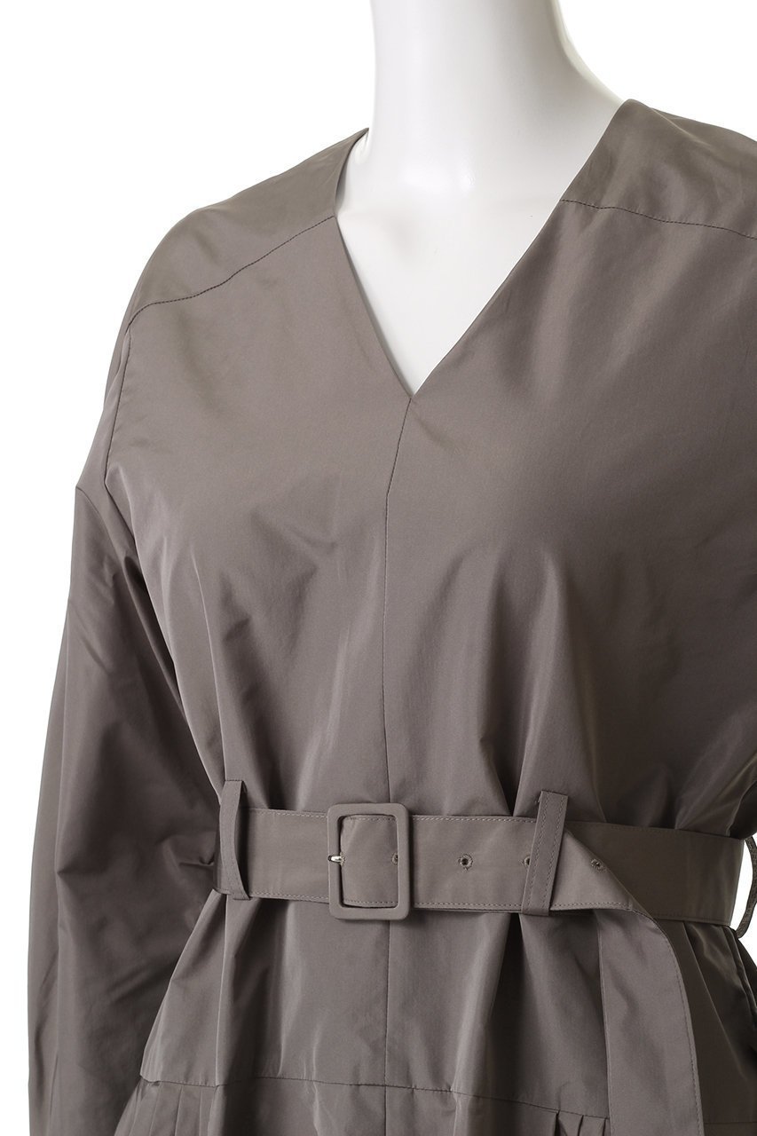 【オブリオ/AUBRIOT】のメモリータフタ ワンピース 人気、トレンドファッション・服の通販 founy(ファニー) 　ファッション　Fashion　レディースファッション　Fashion for Women　ワンピース　Dresses　チュニック　Tunic Tops & Dresses　イタリア　Italy　エレガント 上品　Elegant　クラシカル　Classical, Vintage-Inspired　シルク　Silk, 100% Silk　タフタ　Taffeta, Structured Fabric　チュニック　Tunic, Long Top　ドレス　Dress, One-Piece　フィット　Fit, Slim Fit　フェミニン　Feminine, Girly　フォルム　Silhouette, Form　フレア　Flare, Flared　ロング　Long, Long-Length　other-5|ID: prp329100004655039 ipo3291000000036013583