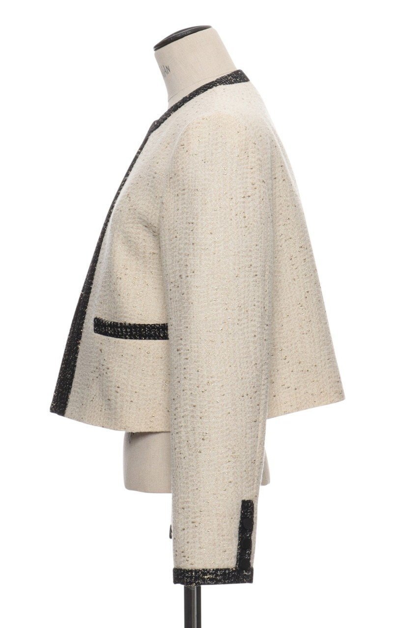 【オブリオ/AUBRIOT】のラメジャカードジャケット 人気、トレンドファッション・服の通販 founy(ファニー) 　ファッション　Fashion　レディースファッション　Fashion for Women　アウター　Coat / Outerwear Collection　レディースジャケット・軽アウター　Jackets　2025年　2025　2025-2026秋冬・A/W　Autumn/Winter 2025–26 AW25–26　オケージョン　Occasion Wear　クラシカル　Classical, Vintage-Inspired　ジャカード／ジャガード　Jacquard, Woven Pattern　ジャケット　Jacket, Outerwear　ツイード　Twill, Twill Weave　フリンジ　Fringe, Tassel　ラグジュアリー　Luxury, Elegant　エレガント 上品　Elegant　ビジネス 仕事 通勤　Business / Work / Commuting　A/W・秋冬　Autumn/Winter　other-2|ID: prp329100004655040 ipo3291000000033662217