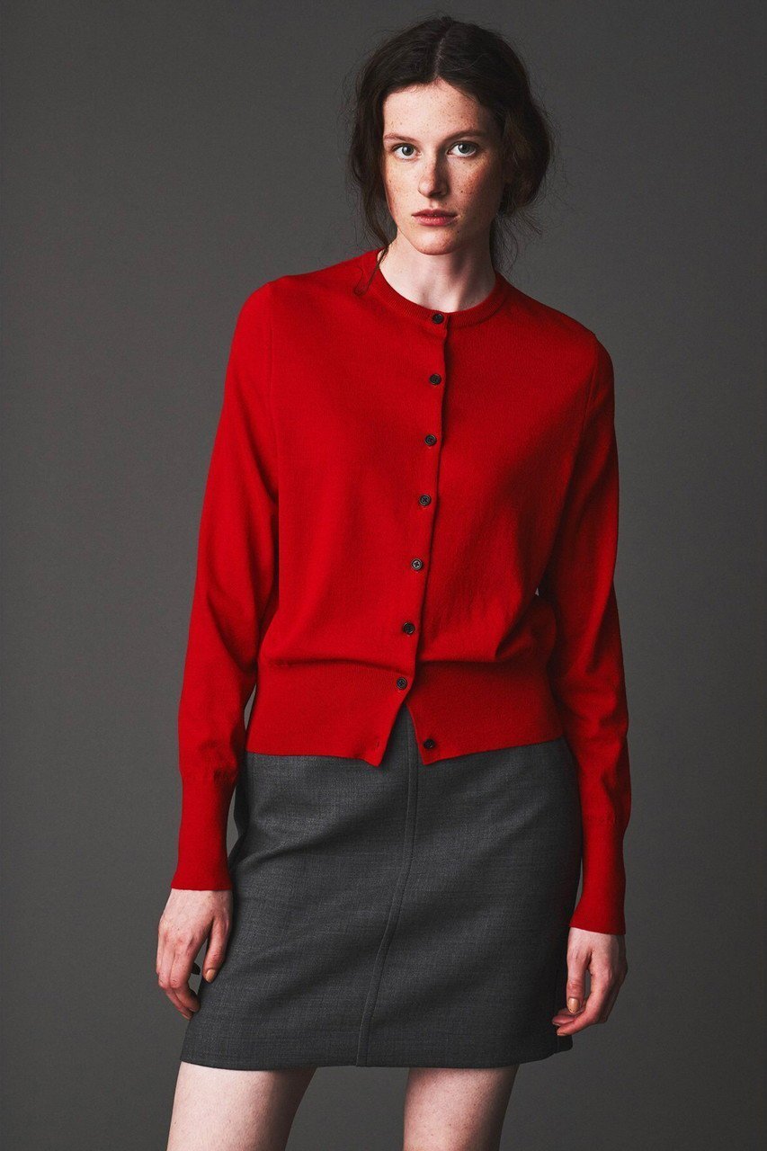 【オブリオ/AUBRIOT】のドライハイゲージカーディガン インテリア・キッズ・メンズ・レディースファッション・服の通販 founy(ファニー) 　ファッション　Fashion　レディースファッション　Fashion for Women　トップス・カットソー　Cut & Sew Tops　ニット　Knit Tops & Sweaters　カーディガン・羽織り　Layered Style Cardigans　カーディガン　Cardigan, Knitwear　クラシック　Classic, Timeless Style　コンパクト　Compact, Small Size　レッド|ID: prp329100004655041 ipo3291000000035817609