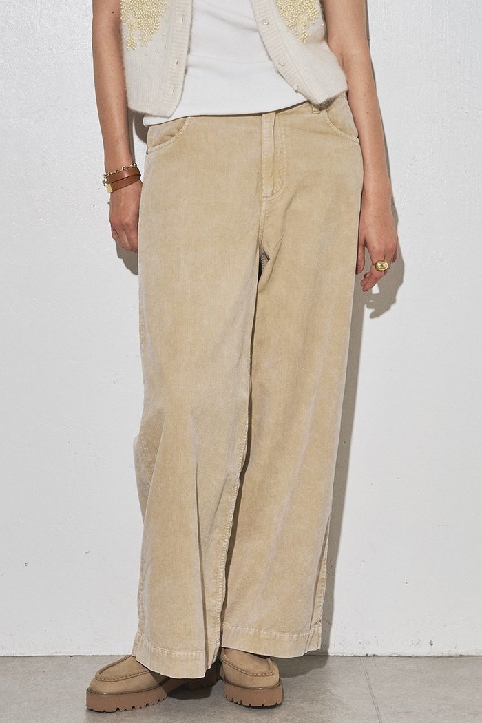 【ウィムガゼット/Whim Gazette】の【GEMINI】コーデュロイパンツ インテリア・キッズ・メンズ・レディースファッション・服の通販 founy(ファニー) https://founy.com/ ファッション Fashion レディースファッション Fashion for Women パンツ Pants & Trousers コーデュロイ Corduroy, Cord Fabric シンプル Simple, Minimal ワイド Wide, Wide Fit 秋 Autumn |ID: prp329100004655120 ipo3291000000035818037