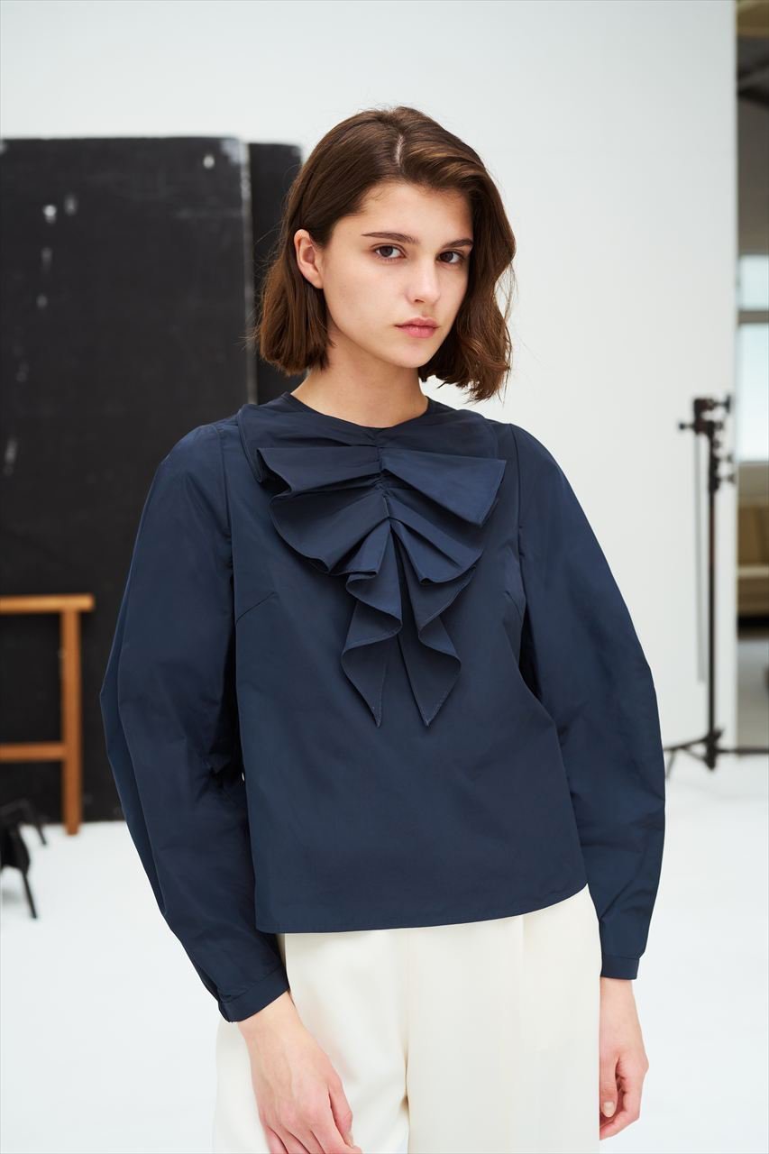 【アミカ/AMICA】のリボンブラウス 人気、トレンドファッション・服の通販 founy(ファニー) 　ファッション　Fashion　レディースファッション　Fashion for Women　トップス・カットソー　Cut & Sew Tops　シャツ・ブラウス・オフィスカジュアル　Elegant Blouses & Button-Ups　カフス　Cuff Design　クロップド　Cropped, Short Length　コンパクト　Compact, Small Size　スリーブ　Sleeve, Long Sleeve / Short Sleeve　タフタ　Taffeta, Structured Fabric　パーティ　Party, Party Style　マニッシュ　Mannish, Boyish　リボン　Ribbon, Bow　ロング　Long, Long-Length　エレガント 上品　Elegant　other-7|ID: prp329100004656670 ipo3291000000034069090