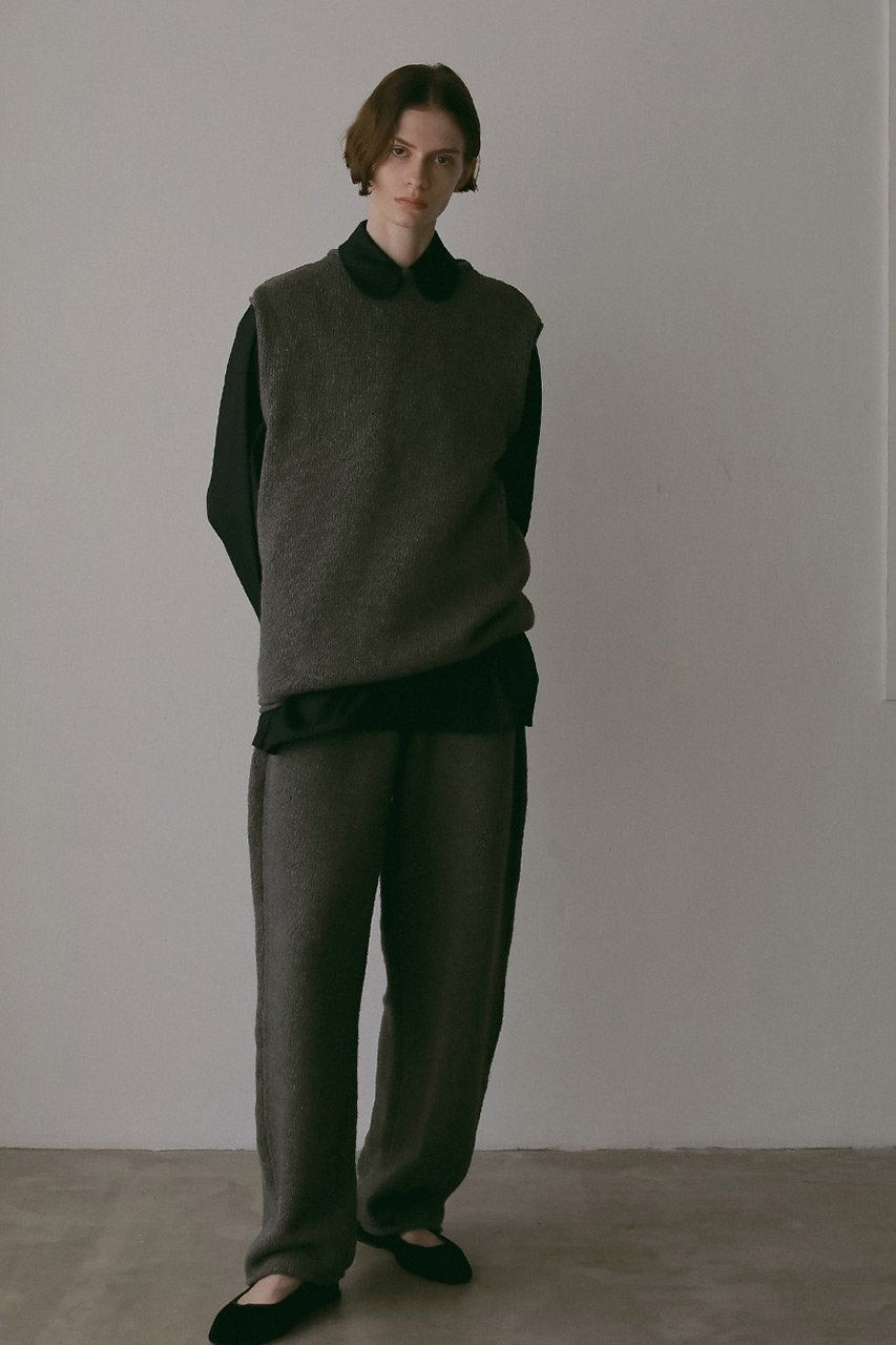 【ハー/HER.】の【9/4 12:00販売開始】ラウンドカラーチュニックブラウス 人気、トレンドファッション・服の通販 founy(ファニー) 　ファッション　Fashion　レディースファッション　Fashion for Women　トップス・カットソー　Cut & Sew Tops　シャツ・ブラウス・オフィスカジュアル　Elegant Blouses & Button-Ups　おすすめ　Recommended / Our Picks　クラシカル　Classical, Vintage-Inspired　スモック　Smock, Smock Dress　スリーブ　Sleeve, Long Sleeve / Short Sleeve　チュニック　Tunic, Long Top　トレンド　Trend, Trending Now　パターン　Pattern, Design Print　ロング　Long, Long-Length　other-2|ID: prp329100004657333 ipo3291000000033690315