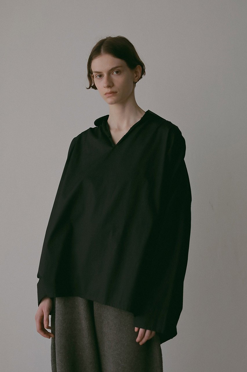 【ハー/HER.】の【9/4 12:00販売開始】ラウンドカラーチュニックブラウス 人気、トレンドファッション・服の通販 founy(ファニー) 　ファッション　Fashion　レディースファッション　Fashion for Women　トップス・カットソー　Cut & Sew Tops　シャツ・ブラウス・オフィスカジュアル　Elegant Blouses & Button-Ups　おすすめ　Recommended / Our Picks　クラシカル　Classical, Vintage-Inspired　スモック　Smock, Smock Dress　スリーブ　Sleeve, Long Sleeve / Short Sleeve　チュニック　Tunic, Long Top　トレンド　Trend, Trending Now　パターン　Pattern, Design Print　ロング　Long, Long-Length　other-5|ID: prp329100004657333 ipo3291000000033690318