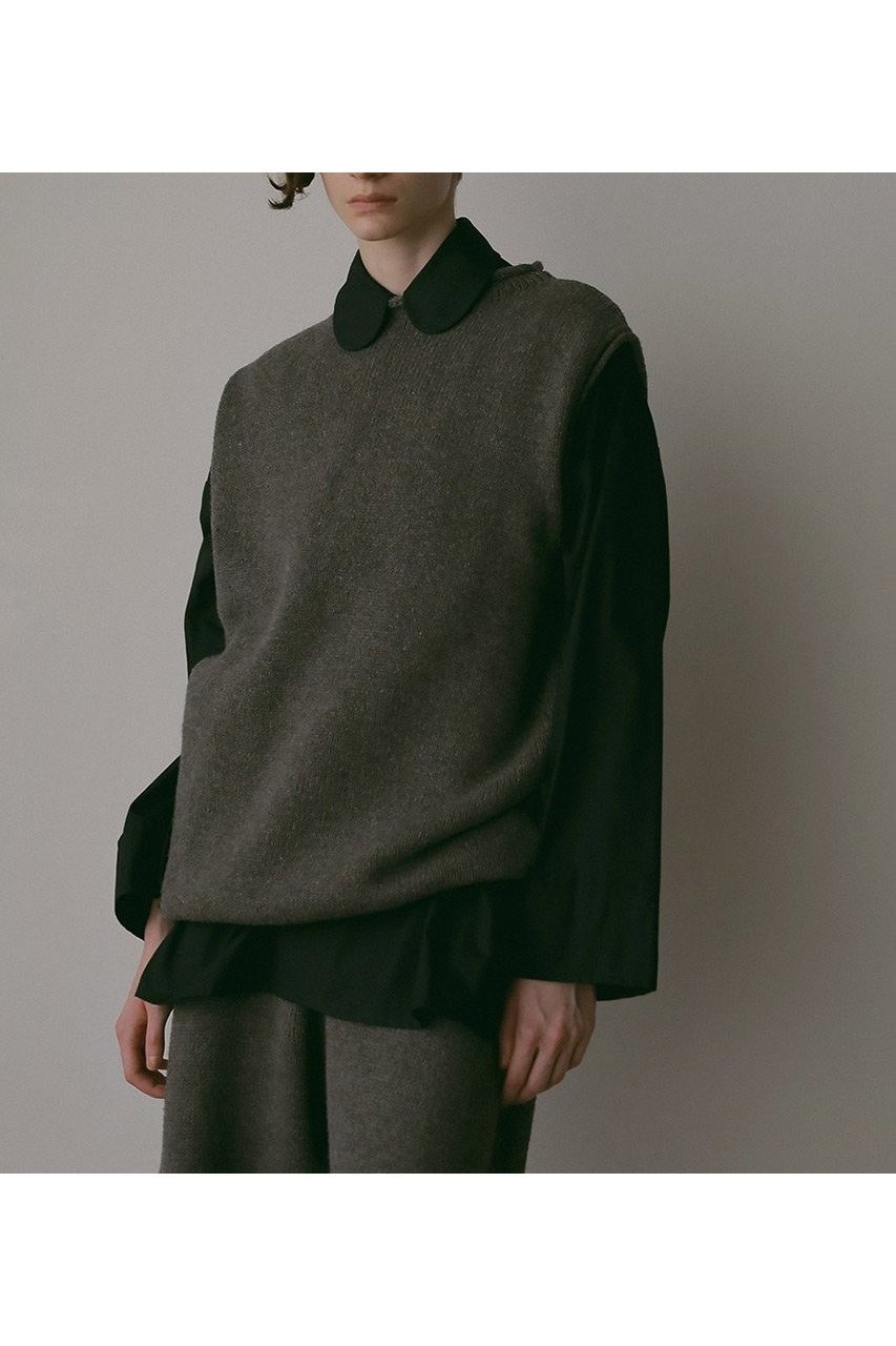 【ハー/HER.】のラウンドカラーチュニックブラウス 人気、トレンドファッション・服の通販 founy(ファニー) 　ファッション　Fashion　レディースファッション　Fashion for Women　トップス・カットソー　Cut & Sew Tops　シャツ・ブラウス・オフィスカジュアル　Elegant Blouses & Button-Ups　おすすめ　Recommended / Our Picks　クラシカル　Classical, Vintage-Inspired　スモック　Smock, Smock Dress　スリーブ　Sleeve, Long Sleeve / Short Sleeve　チュニック　Tunic, Long Top　トレンド　Trend, Trending Now　パターン　Pattern, Design Print　ロング　Long, Long-Length　other-4|ID: prp329100004657333 ipo3291000000033704639