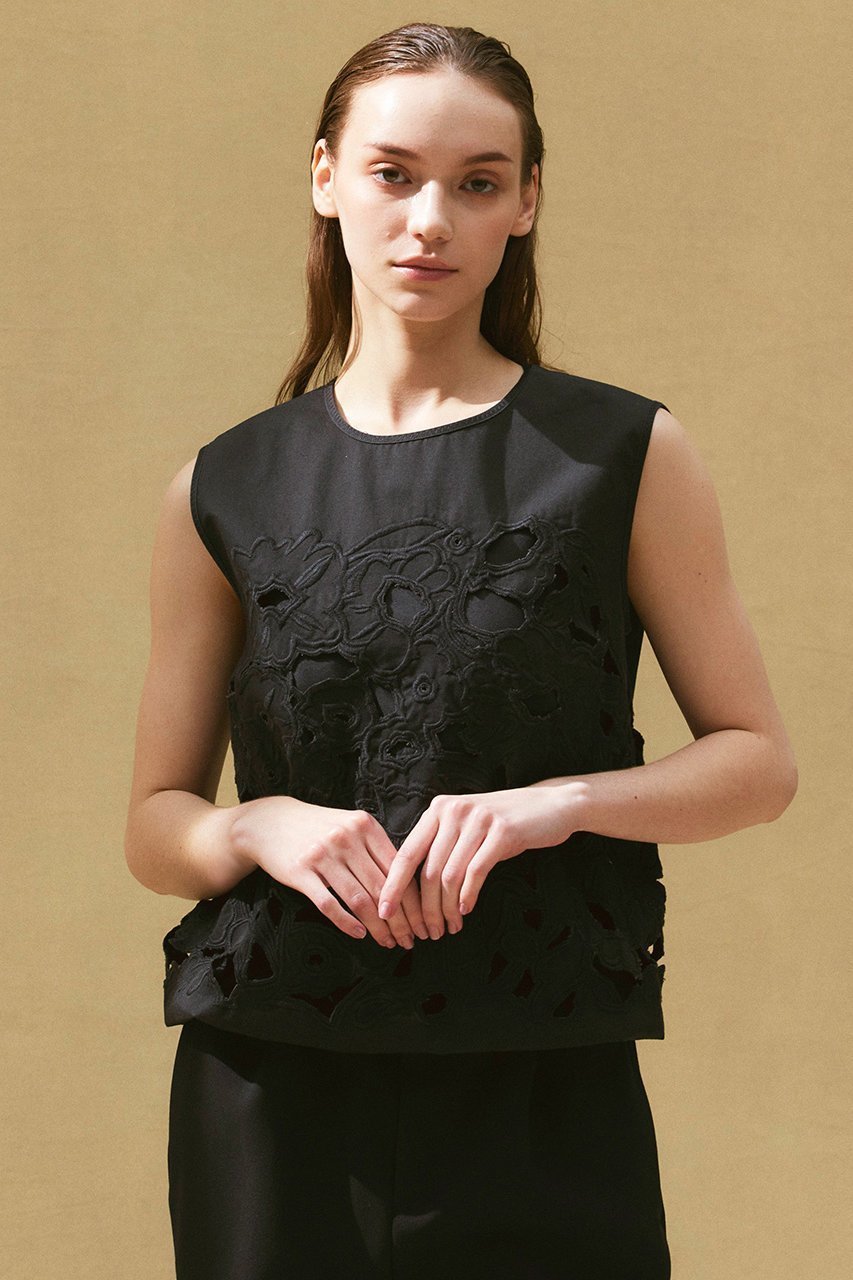 【ジェイドット/j.】のカッティングレースノースリーブブラウス 人気、トレンドファッション・服の通販 founy(ファニー) 　ファッション　Fashion　レディースファッション　Fashion for Women　トップス・カットソー　Cut & Sew Tops　キャミソール&ノースリーブ　Camisoles & Sleeveless Tops　シャツ・ブラウス・オフィスカジュアル　Elegant Blouses & Button-Ups　インナー　Innerwear　コンパクト　Compact, Small Size　シルク　Silk, 100% Silk　ノースリーブ　Sleeveless, No-Sleeve　other-6|ID: prp329100004657405 ipo3291000000033705210