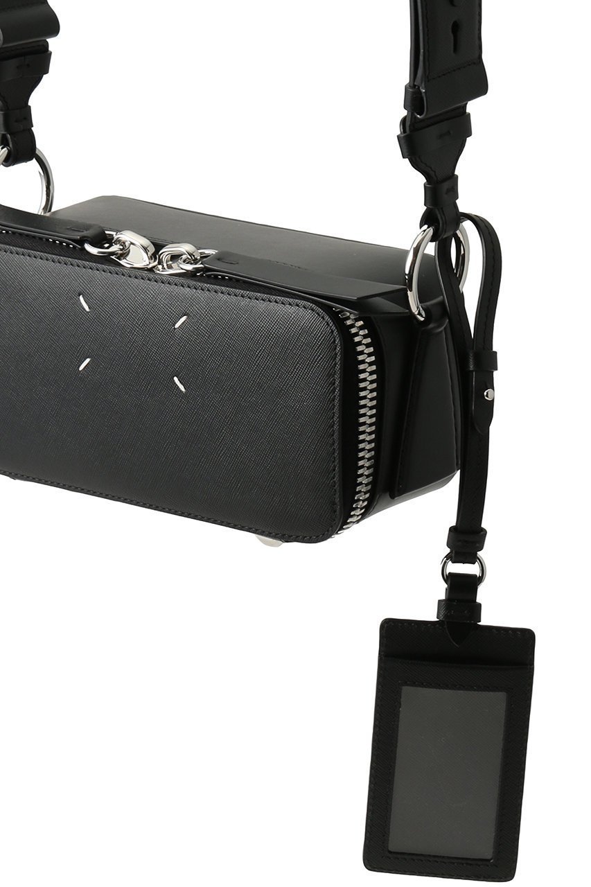 【メゾン マルジェラ/MAISON MARGIELA】の【UNISEX】DOLL スモールカメラバッグ 人気、トレンドファッション・服の通販 founy(ファニー) 　ファッション　Fashion　レディースファッション　Fashion for Women　バッグ　Bags　ユニセックス　Unisex, Genderless　クラッチ　Clutch, Clutch Bag　コンパクト　Compact, Small Size　スマート　Smart, Elegant　フォルム　Silhouette, Form　財布　Wallet, Purse　other-4|ID: prp329100004658488 ipo3291000000035863112