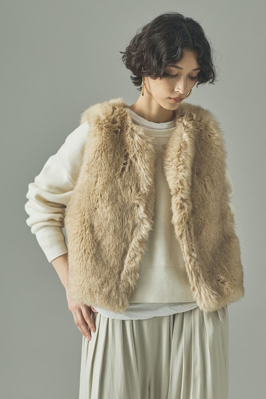 【カレンソロジー/Curensology】のショートファーベスト 人気、トレンドファッション・服の通販 founy(ファニー) 　ファッション　Fashion　レディースファッション　Fashion for Women　アウター　Coat / Outerwear Collection　レディースジャケット・軽アウター　Jackets　アクセサリー　Fashion Accessories　ジャケット　Jacket, Outerwear　フェイクファー　Faux Fur, Imitation Fur　プリント　Print, Printed Pattern　ベスト　Vest, Waistcoat　リアル　Real, Realistic　新作・新入荷　New Arrivals / New In　other-2|ID: prp329100004658522 ipo3291000000033715661