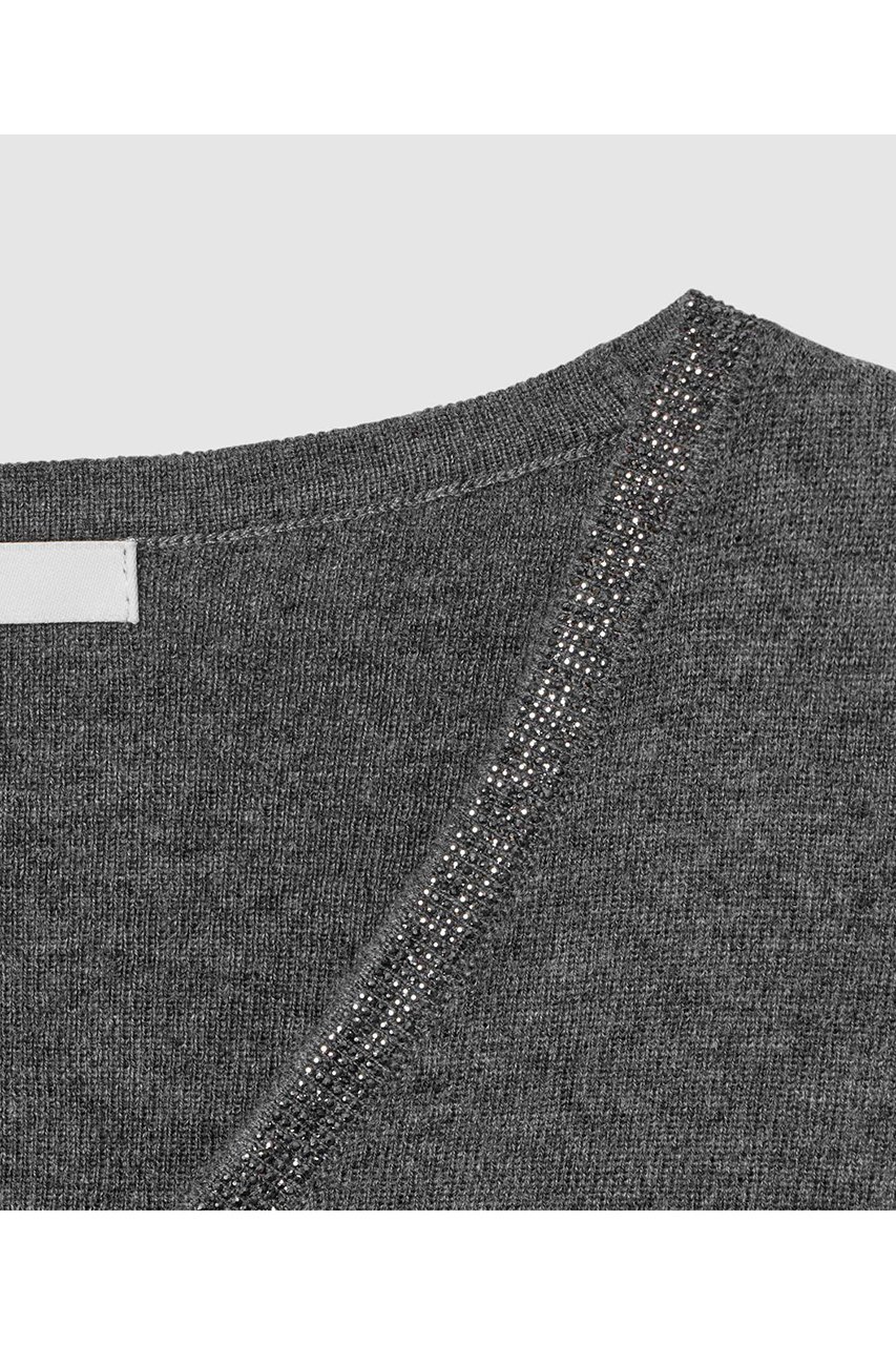 【アナイ/ANAYI】のステップビジューVネックカーディガン 人気、トレンドファッション・服の通販 founy(ファニー) 　ファッション　Fashion　レディースファッション　Fashion for Women　トップス・カットソー　Cut & Sew Tops　ニット　Knit Tops & Sweaters　カーディガン・羽織り　Layered Style Cardigans　Vネックトップス　V-Neck Tops / V-Cut Neckline Shirts　おすすめ　Recommended / Our Picks　カーディガン　Cardigan, Knitwear　ビジュー　Bijou, Jewel-like Accent　リボン　Ribbon, Bow　エレガント 上品　Elegant　新作・新入荷　New Arrivals / New In　秋　Autumn　other-5|ID: prp329100004658523 ipo3291000000033715675