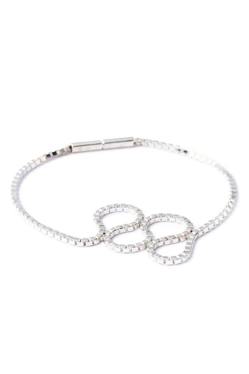 【アドーア/ADORE】のSaskia Diez LOOP BRACELET OPEN 人気、トレンドファッション・服の通販 founy(ファニー) 　ファッション　Fashion　レディースファッション　Fashion for Women　ジュエリー　Jewelry　チェーン＆カフブレスレット　Cuff & Chain Bracelets　バングル・カフブレスレット　Bangles & Cuff Bracelets　なめらか　Smooth, Silky Texture　シルバー　Silver, Metallic Silver　シンプル　Simple, Minimal　チェーン　Chain, Chain Strap　ブレスレット　Bracelet, Wristband　モチーフ　Motif, Design Theme　ループ　Loop, Loop Knit　other-2|ID: prp329100004660056 ipo3291000000035492837