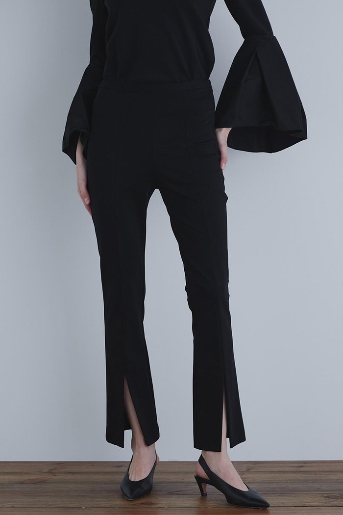 【ル フィル/LE PHIL】のハイストレッチフロントスリットパンツ(+10cm丈) インテリア・キッズ・メンズ・レディースファッション・服の通販 founy(ファニー) https://founy.com/ ファッション Fashion レディースファッション Fashion for Women パンツ Pants & Trousers おすすめ Recommended / Our Picks スタンダード Standard, Basic ストレッチ Stretch, Stretchy Fabric スリット Slit, Slit Detail セットアップ Set-Up, Coordinated Outfit フレア Flare, Flared ボトム Bottoms, Lower Wear |ID: prp329100004660161 ipo3291000000035863621