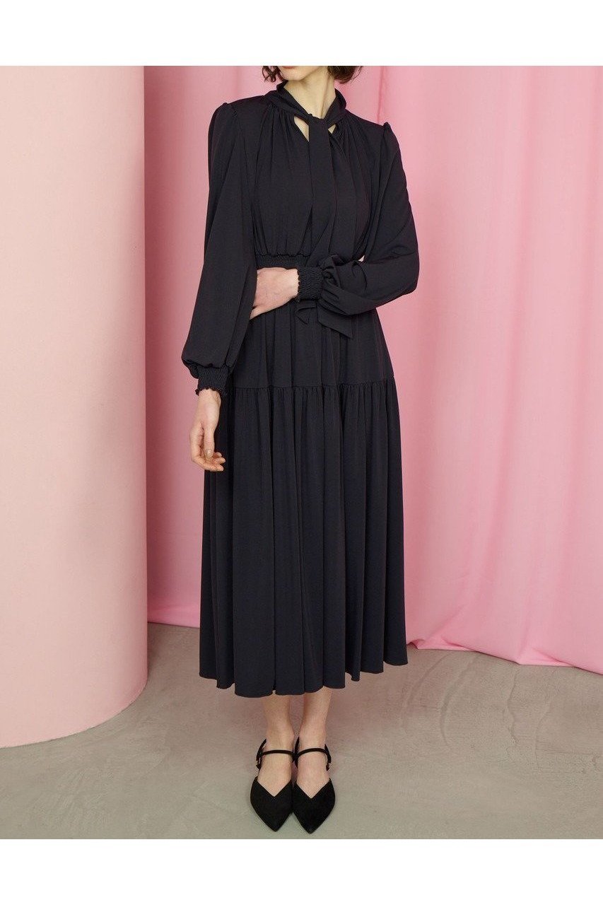 【コルコバード/CORCOVADO】のボウタイリボンドレス 人気、トレンドファッション・服の通販 founy(ファニー) 　ファッション　Fashion　レディースファッション　Fashion for Women　ワンピース　Dresses　フォーマル・パーティードレス・結婚式用ドレス　Elegant & Casual Dresses　チュニック　Tunic Tops & Dresses　2025年　2025　2025-2026秋冬・A/W　Autumn/Winter 2025–26 AW25–26　ギャザー　Gathered, Ruffled　シューズ　Shoes, Footwear　スニーカー　Sneakers, Trainers　チュニック　Tunic, Long Top　バレエ　Ballet, Ballet Style　リラックス　Relax, Relaxed Fit　人気　Popular, Best Seller　A/W・秋冬　Autumn/Winter　other-6|ID: prp329100004664783 ipo3291000000033743906