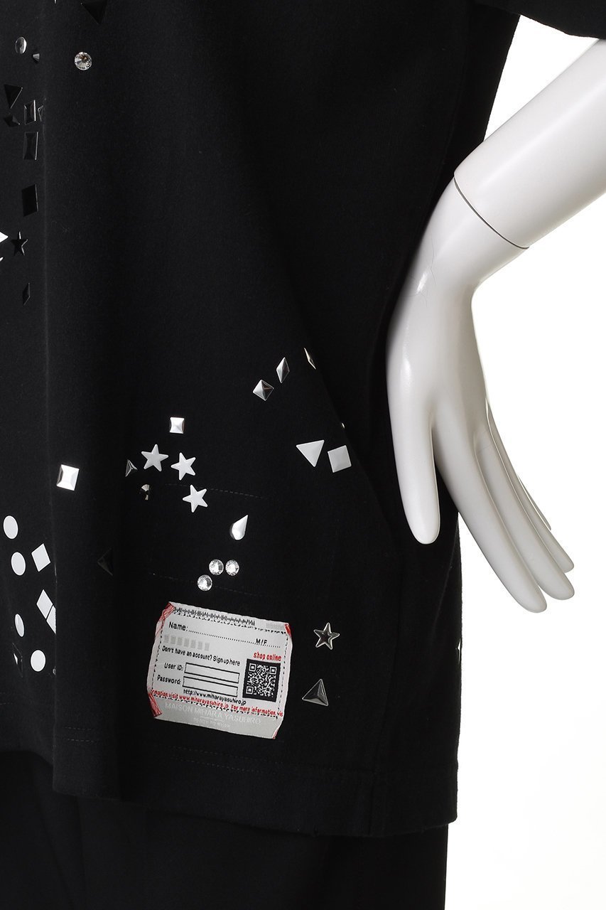 【メゾン ミハラヤスヒロ/Maison MIHARA YASUHIRO】のEMBELLISHED DISTRESSED Tシャツ 人気、トレンドファッション・服の通販 founy(ファニー) 　ファッション　Fashion　レディースファッション　Fashion for Women　トップス・カットソー　Cut & Sew Tops　シャツ・ブラウス・オフィスカジュアル　Elegant Blouses & Button-Ups　ロングTシャツ・Tシャツ　Longline T-Shirts & Tees　カットソー・ベーシックTシャツ　Cut-and-Sewn Tops / Stretch Tees & Basics　ショート　Short, Short Length　ストーン　Stone, Gem-Like　スリーブ　Sleeve, Long Sleeve / Short Sleeve　ダメージ　Distressed, Destroyed　other-6|ID: prp329100004664797 ipo3291000000035694828