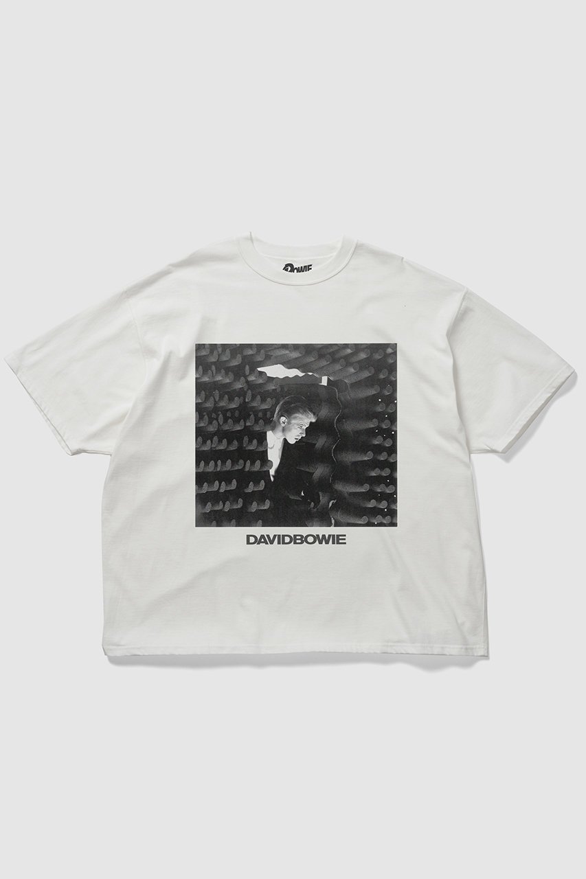 【キャサリンハムネット/KATHARINE HAMNETT LONDON】の【UNISEX】「STATION TO STATION」デヴィッド・ボウイ コラボレーションTシャツ インテリア・キッズ・メンズ・レディースファッション・服の通販 founy(ファニー) 　ファッション　Fashion　レディースファッション　Fashion for Women　トップス・カットソー　Cut & Sew Tops　シャツ・ブラウス・オフィスカジュアル　Elegant Blouses & Button-Ups　ロングTシャツ・Tシャツ　Longline T-Shirts & Tees　カットソー・ベーシックTシャツ　Cut-and-Sewn Tops / Stretch Tees & Basics　ユニセックス　Unisex, Genderless　ショート　Short, Short Length　ジャケット　Jacket, Outerwear　スリーブ　Sleeve, Long Sleeve / Short Sleeve　ヴィンテージ　Vintage Style　新作・新入荷　New Arrivals / New In　ホワイト|ID: prp329100004664802 ipo3291000000033744016