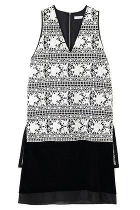 【アドーア/ADORE】 リュクスオーナメントレースワンピース人気、トレンドファッション・服の通販 founy(ファニー) ファッション Fashion レディースファッション Fashion for Women ワンピース Dresses チュニック Tunic Tops & Dresses なめらか Smooth, Silky Texture チュニック Tunic, Long Top ドレス Dress, One-Piece ベロア Velour, Soft Velvet モダン Modern, Contemporary レース Lace, Lace Fabric ロング Long, Long-Length エレガント 上品 Elegant 再入荷 Restock / Back in Stock |ID:prp329100004664818