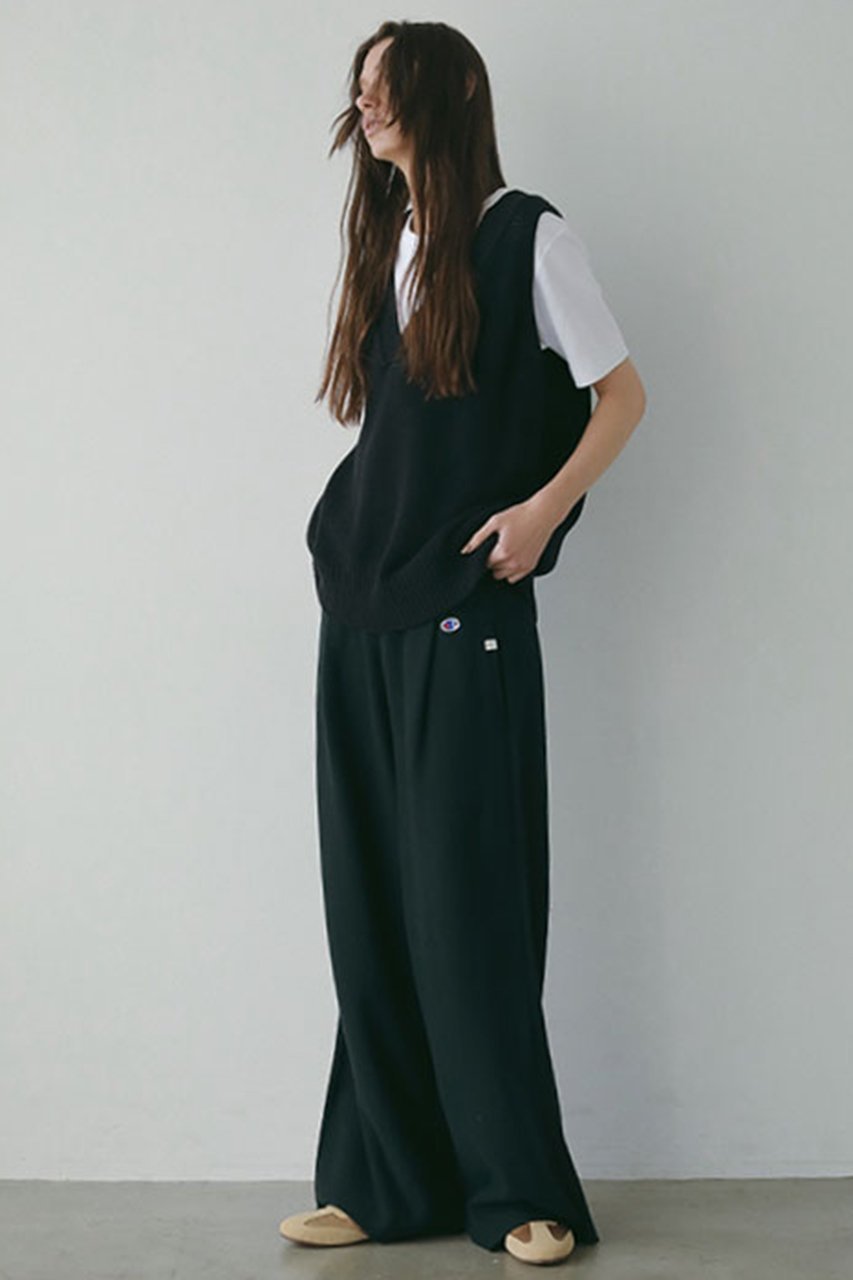 【エトレトウキョウ/ETRE TOKYO】のVネックスリーブレスニットプルオーバー 人気、トレンドファッション・服の通販 founy(ファニー) 　ファッション　Fashion　レディースファッション　Fashion for Women　トップス・カットソー　Cut & Sew Tops　ニット　Knit Tops & Sweaters　カジュアルプルオーバー・ニットトップス　Pullovers & Knit Tops / Casual Pullovers　Vネックトップス　V-Neck Tops / V-Cut Neckline Shirts　カットソー　Cut and Sewn Top　ノースリーブ　Sleeveless, No-Sleeve　バランス　Balance, Style Balance　リラックス　Relax, Relaxed Fit　新作・新入荷　New Arrivals / New In　other-4|ID: prp329100004669594 ipo3291000000033762295