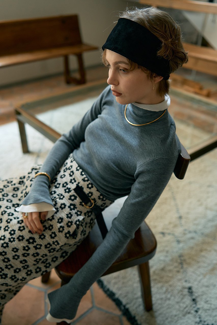 【デザイン ワークス/DESIGN WORKS】のウールバイカラーハイネックニット 人気、トレンドファッション・服の通販 founy(ファニー) 　ファッション　Fashion　レディースファッション　Fashion for Women　トップス・カットソー　Cut & Sew Tops　ニット　Knit Tops & Sweaters　カジュアルプルオーバー・ニットトップス　Pullovers & Knit Tops / Casual Pullovers　おすすめ　Recommended / Our Picks　なめらか　Smooth, Silky Texture　インナー　Innerwear　エレガント 上品　Elegant　カフス　Cuff Design　コンパクト　Compact, Small Size　ジャケット　Jacket, Outerwear　フィット　Fit, Slim Fit　フレア　Flare, Flared　other-6|ID: prp329100004669608 ipo3291000000036959865