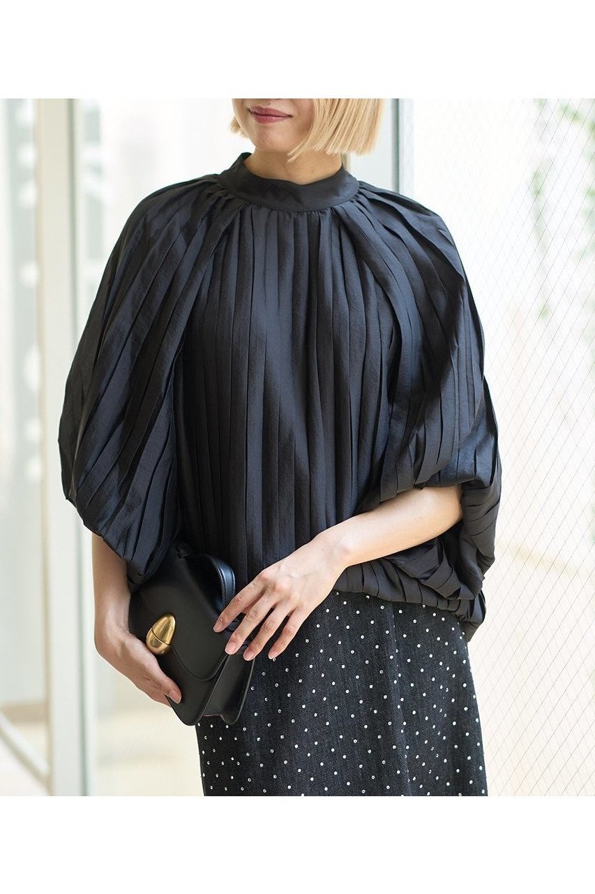 【デザイン ワークス/DESIGN WORKS】のプリーツ加工ボリュームブラウス インテリア・キッズ・メンズ・レディースファッション・服の通販 founy(ファニー) 　ファッション　Fashion　レディースファッション　Fashion for Women　トップス・カットソー　Cut & Sew Tops　シャツ・ブラウス・オフィスカジュアル　Elegant Blouses & Button-Ups　おすすめ　Recommended / Our Picks　エアリー　Airy Texture　キュプラ　Cupro, Eco Fabric　スラックス　Slacks, Dress Pants　スリーブ　Sleeve, Long Sleeve / Short Sleeve　ダウン　Down, Puffer　デニム　Denim, Jeans Material　プリーツ　Pleats, Pleated　リュクス　Luxury, Elegant, High-End, Chic　ロング　Long, Long-Length　新作・新入荷　New Arrivals / New In　ブラック|ID: prp329100004669610 ipo3291000000033762422