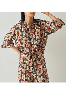 【デザイン ワークス/DESIGN WORKS】の【セットアップ対応】【BEAUVET】フラワープリントショートブラウス 人気、トレンドファッション・服の通販 founy(ファニー) ファッション Fashion レディースファッション Fashion for Women トップス・カットソー Cut & Sew Tops シャツ・ブラウス・オフィスカジュアル Elegant Blouses & Button-Ups 花柄・フラワープリント・モチーフ Floral Prints & Motifs / Flower Pattern Tops スリーブ Sleeve, Long Sleeve / Short Sleeve スーツ Suit, Formalwear セットアップ Set-Up, Coordinated Outfit デニム Denim, Jeans Material ドローストリング Drawstring, Pull Cord バランス Balance, Style Balance ファブリック Fabric, Textile フラワー Flower, Floral プリント Print, Printed Pattern ロング Long, Long-Length ワイド Wide, Wide Fit 新作・新入荷 New Arrivals / New In 長袖 Long Sleeve, Full Sleeve |ID:prp329100004669618