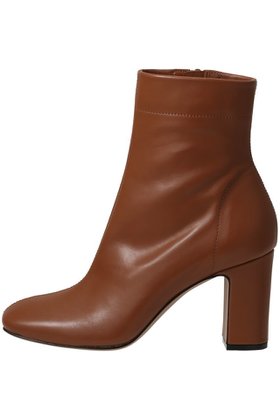 【ペリーコ/PELLICO】 【ELLE SHOP限定】APEMA ストレッチショートブーツ人気、トレンドファッション・服の通販 founy(ファニー) ファッション Fashion レディースファッション Fashion for Women エレガント 上品 Elegant ショート Short, Short Length ストレッチ Stretch, Stretchy Fabric フィット Fit, Slim Fit 新作・新入荷 New Arrivals / New In A/W・秋冬 Autumn/Winter |ID:prp329100004669675