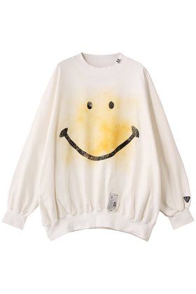 【メゾン ミハラヤスヒロ/Maison MIHARA YASUHIRO】 SMILY FACE PRINTED プルオーバー人気、トレンドファッション・服の通販 founy(ファニー) ファッション Fashion レディースファッション Fashion for Women トップス・カットソー Cut & Sew Tops シャツ・ブラウス・オフィスカジュアル Elegant Blouses & Button-Ups レディースパーカー・カジュアルフーディー Casual Hoodies & Sweatshirts ロングTシャツ・Tシャツ Longline T-Shirts & Tees カジュアルプルオーバー・ニットトップス Pullovers & Knit Tops / Casual Pullovers スウェット・クルーネックトップス Sweatshirts & Crewnecks / Relaxed Fit Sweat Tops カットソー・ベーシックTシャツ Cut-and-Sewn Tops / Stretch Tees & Basics インナー Innerwear ショルダー Shoulder, Shoulder Strap ジャケット Jacket, Outerwear ドロップ Drop Shoulder, Dropped Style フロント Front, Front Design リラックス Relax, Relaxed Fit 新作・新入荷 New Arrivals / New In |ID:prp329100004669679