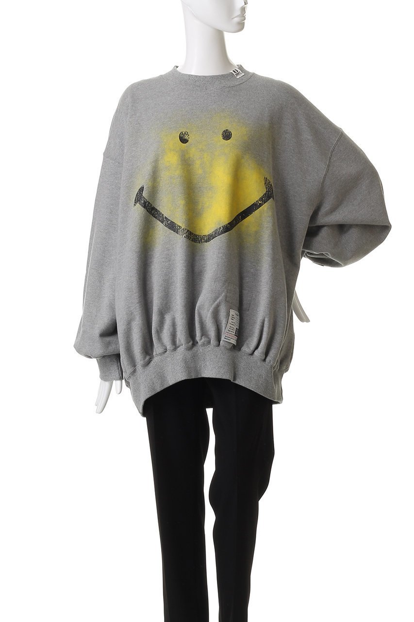 【メゾン ミハラヤスヒロ/Maison MIHARA YASUHIRO】のSMILY FACE PRINTED プルオーバー 人気、トレンドファッション・服の通販 founy(ファニー) 　ファッション　Fashion　レディースファッション　Fashion for Women　トップス・カットソー　Cut & Sew Tops　シャツ・ブラウス・オフィスカジュアル　Elegant Blouses & Button-Ups　レディースパーカー・カジュアルフーディー　Casual Hoodies & Sweatshirts　ロングTシャツ・Tシャツ　Longline T-Shirts & Tees　カジュアルプルオーバー・ニットトップス　Pullovers & Knit Tops / Casual Pullovers　スウェット・クルーネックトップス　Sweatshirts & Crewnecks / Relaxed Fit Sweat Tops　カットソー・ベーシックTシャツ　Cut-and-Sewn Tops / Stretch Tees & Basics　インナー　Innerwear　ショルダー　Shoulder, Shoulder Strap　ジャケット　Jacket, Outerwear　ドロップ　Drop Shoulder, Dropped Style　フロント　Front, Front Design　リラックス　Relax, Relaxed Fit　other-2|ID: prp329100004669679 ipo3291000000035863880