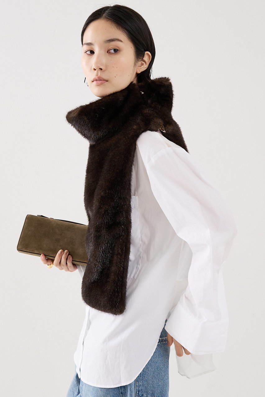 【ザ ストア バイ シー/THE STORE by C】の【COCUCA】フェイクファーベスト 人気、トレンドファッション・服の通販 founy(ファニー) 　ファッション　Fashion　レディースファッション　Fashion for Women　アウター　Coat / Outerwear Collection　レディースジャケット・軽アウター　Jackets　なめらか　Smooth, Silky Texture　サテン　Satin, Glossy Fabric　ジャケット　Jacket, Outerwear　ストール　Stole, Wrap　タートルネック　Turtleneck, High Neck　フランス　France, French　ベスト　Vest, Waistcoat　ラグジュアリー　Luxury, Elegant　冬　Winter / This Winter　other-2|ID: prp329100004669729 ipo3291000000036109048