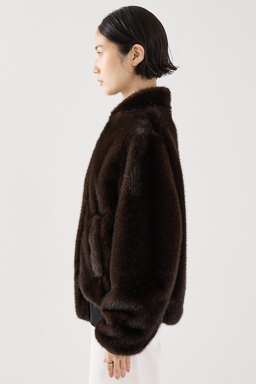 【ザ ストア バイ シー/THE STORE by C】の【COCUCA】フェイクファーブルゾン 人気、トレンドファッション・服の通販 founy(ファニー) 　ファッション　Fashion　レディースファッション　Fashion for Women　アウター　Coat / Outerwear Collection　レディースジャケット・軽アウター　Jackets　ブルゾンジャケット・スポーティアウター　Blouson Jackets　なめらか　Smooth, Silky Texture　サテン　Satin, Glossy Fabric　ジャケット　Jacket, Outerwear　バランス　Balance, Style Balance　フランス　France, French　ブルゾン　Blouson, Bomber Jacket　ラグジュアリー　Luxury, Elegant　冬　Winter / This Winter　other-5|ID: prp329100004669730 ipo3291000000035869039