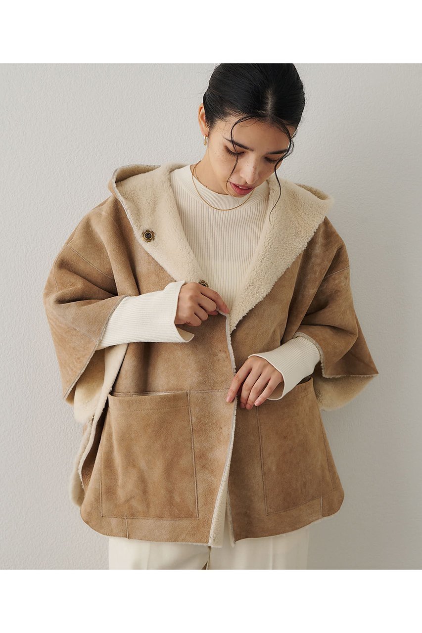 【ウィムガゼット/Whim Gazette】のムートンポンチョ インテリア・キッズ・メンズ・レディースファッション・服の通販 founy(ファニー) 　ファッション　Fashion　レディースファッション　Fashion for Women　アウター　Coat / Outerwear Collection　コート・ロングコート・ピーコート　Long Coats, Peacoats & More　ポンチョ・ケープコート　Ponchos & Capes　ショート　Short, Short Length　ストレート　Straight, Straight Cut　ポンチョ　Poncho, Cape Style　ムートン　Shearling, Mouton　ベージュ|ID: prp329100004676024 ipo3291000000036136542