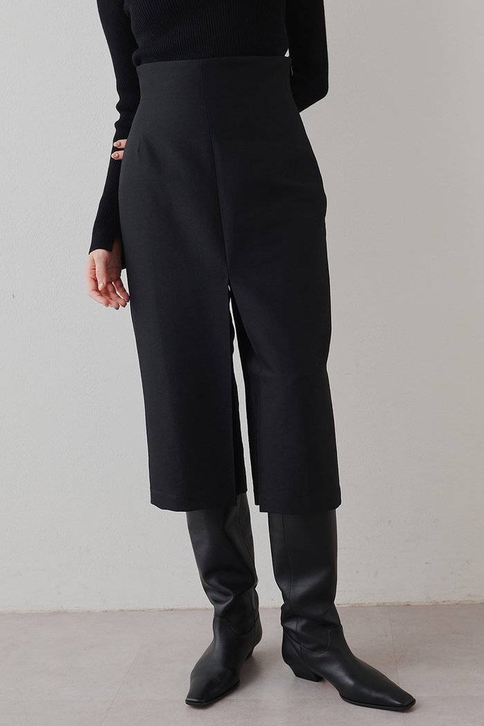 【ウィムガゼット/Whim Gazette】のハーフパンツ インテリア・キッズ・メンズ・レディースファッション・服の通販 founy(ファニー) https://founy.com/ ファッション Fashion レディースファッション Fashion for Women パンツ Pants & Trousers ショートパンツ・ハーフパンツ High-Waisted & Relaxed Shorts エレガント 上品 Elegant シューズ Shoes, Footwear ショート Short, Short Length ハーフ Half, Half-Length 新作・新入荷 New Arrivals / New In |ID: prp329100004676031 ipo3291000000033787653