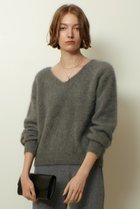 【アルアバイル/allureville】のカシミヤブレンドファー加工Vプルオーバー 人気、トレンドファッション・服の通販 founy(ファニー) ファッション Fashion レディースファッション Fashion for Women トップス・カットソー Cut & Sew Tops ニット Knit Tops & Sweaters カジュアルプルオーバー・ニットトップス Pullovers & Knit Tops / Casual Pullovers おすすめ Recommended / Our Picks フォックス Fox, Fox Fur プリーツ Pleats, Pleated ボトム Bottoms, Lower Wear リュクス Luxury, Elegant, High-End, Chic 冬 Winter / This Winter 新作・新入荷 New Arrivals / New In thumbnail グレー|ID: prp329100004676048 ipo3291000000033787804