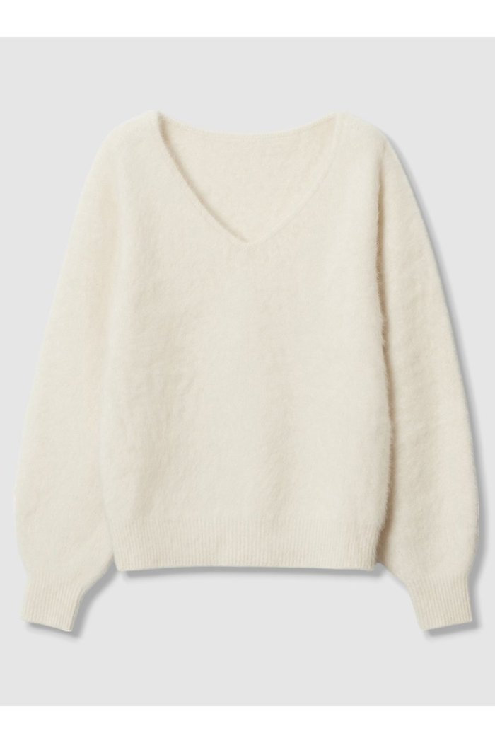 【アルアバイル/allureville】のカシミヤブレンドファー加工Vプルオーバー インテリア・キッズ・メンズ・レディースファッション・服の通販 founy(ファニー) https://founy.com/ ファッション Fashion レディースファッション Fashion for Women トップス・カットソー Cut & Sew Tops ニット Knit Tops & Sweaters カジュアルプルオーバー・ニットトップス Pullovers & Knit Tops / Casual Pullovers おすすめ Recommended / Our Picks フォックス Fox, Fox Fur プリーツ Pleats, Pleated ボトム Bottoms, Lower Wear リュクス Luxury, Elegant, High-End, Chic 冬 Winter / This Winter |ID: prp329100004676048 ipo3291000000035380865