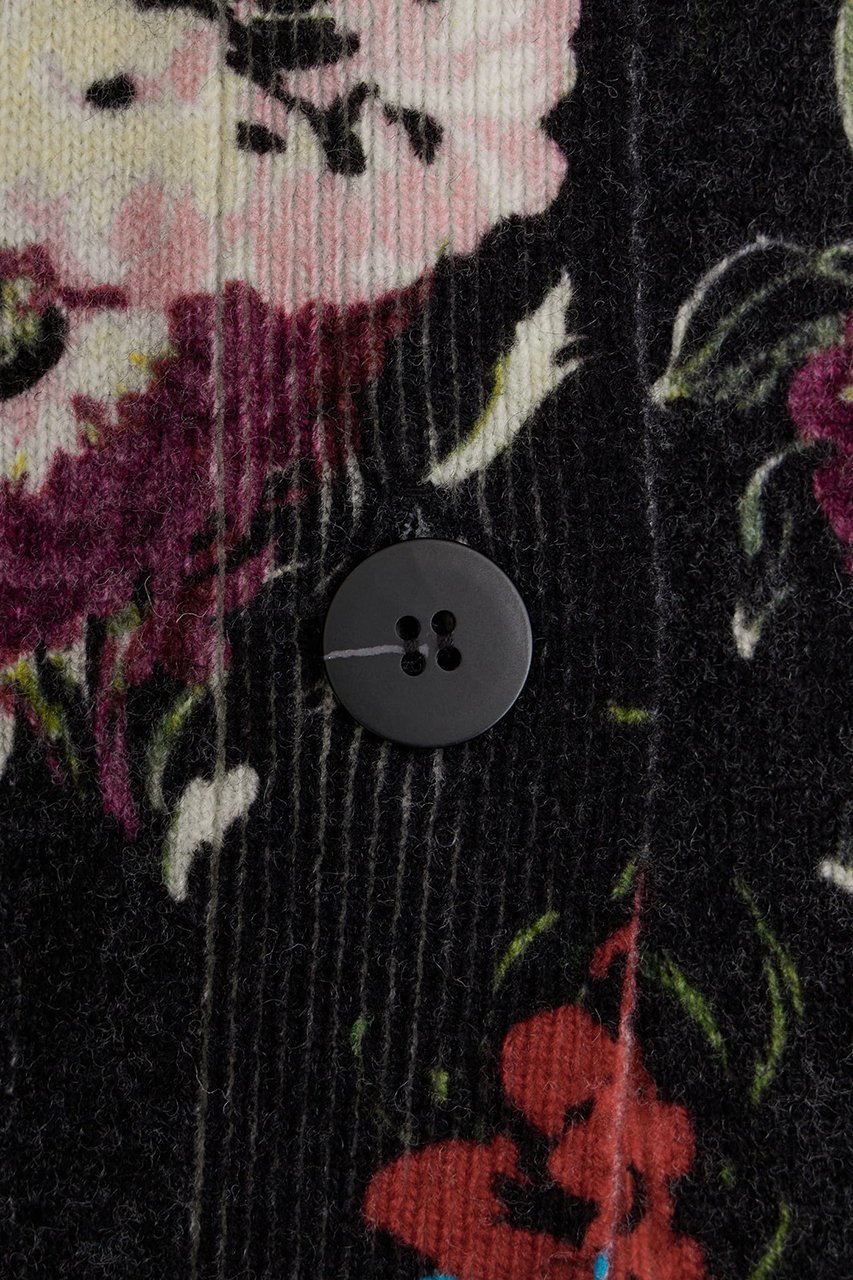 【マルティニーク/martinique】の【l heritage martinique】フラワープリントカーディガン 人気、トレンドファッション・服の通販 founy(ファニー) 　ファッション　Fashion　レディースファッション　Fashion for Women　トップス・カットソー　Cut & Sew Tops　ニット　Knit Tops & Sweaters　カーディガン・羽織り　Layered Style Cardigans　花柄・フラワープリント・モチーフ　Floral Prints & Motifs / Flower Pattern Tops　おすすめ　Recommended / Our Picks　アンサンブル　Ensemble Set　カーディガン　Cardigan, Knitwear　シンプル　Simple, Minimal　ストレッチ　Stretch, Stretchy Fabric　フォルム　Silhouette, Form　フラワー　Flower, Floral　プリント　Print, Printed Pattern　other-6|ID: prp329100004680115 ipo3291000000036134424