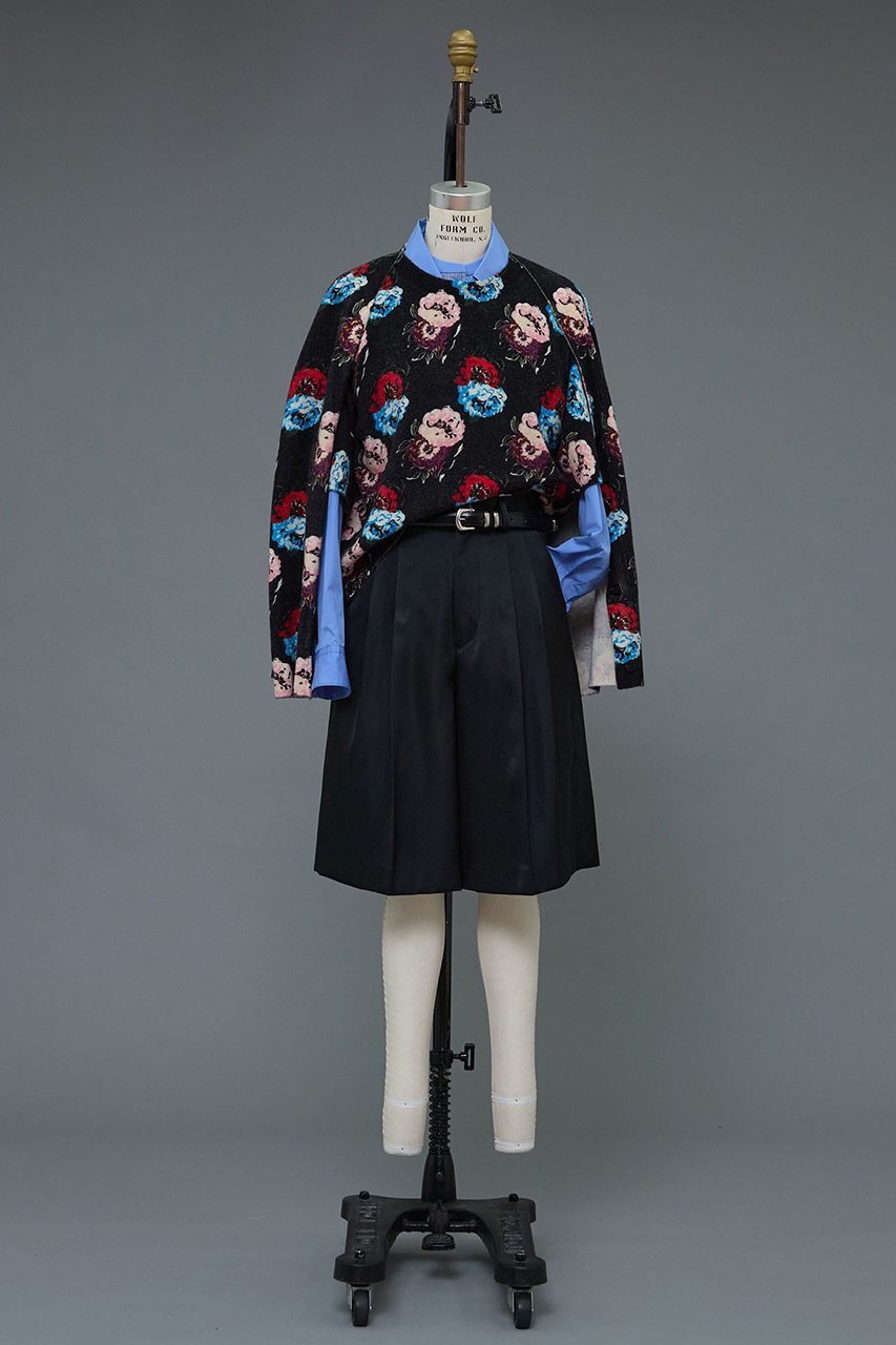 【マルティニーク/martinique】の【l heritage martinique】フラワープリントカーディガン 人気、トレンドファッション・服の通販 founy(ファニー) 　ファッション　Fashion　レディースファッション　Fashion for Women　トップス・カットソー　Cut & Sew Tops　ニット　Knit Tops & Sweaters　カーディガン・羽織り　Layered Style Cardigans　花柄・フラワープリント・モチーフ　Floral Prints & Motifs / Flower Pattern Tops　おすすめ　Recommended / Our Picks　アンサンブル　Ensemble Set　カーディガン　Cardigan, Knitwear　シンプル　Simple, Minimal　ストレッチ　Stretch, Stretchy Fabric　フォルム　Silhouette, Form　フラワー　Flower, Floral　プリント　Print, Printed Pattern　other-7|ID: prp329100004680115 ipo3291000000036134425