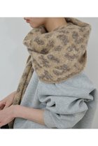 【ガリャルダガランテ/GALLARDAGALANTE】のレオパードジャガードストール 人気、トレンドファッション・服の通販 founy(ファニー) ファッション Fashion レディースファッション Fashion for Women ストール Soft & Warm Scarves マフラー・スヌード / 冬小物の定番 Scarves & Mufflers ジャカード／ジャガード Jacquard, Woven Pattern ストール Stole, Wrap ビッグ Big, Oversized フリンジ Fringe, Tassel マフラー Scarf, Muffler 新作・新入荷 New Arrivals / New In A/W・秋冬 Autumn/Winter thumbnail ブラウン|ID: prp329100004680124 ipo3291000000033805983