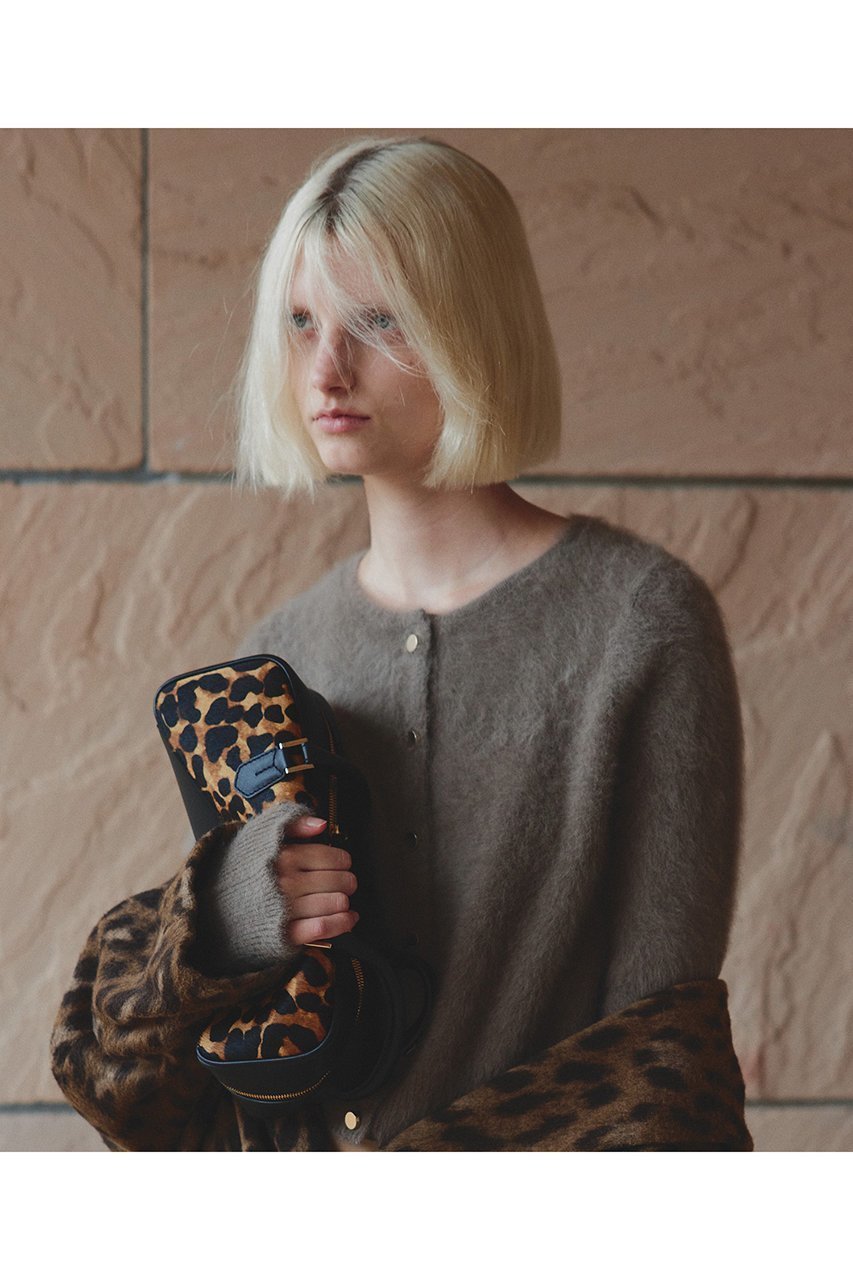 【アルアバイル/allureville】のカシミヤブレンドファー加工カーディガン 人気、トレンドファッション・服の通販 founy(ファニー) 　ファッション　Fashion　レディースファッション　Fashion for Women　トップス・カットソー　Cut & Sew Tops　ニット　Knit Tops & Sweaters　カーディガン・羽織り　Layered Style Cardigans　カーディガン　Cardigan, Knitwear　コンパクト　Compact, Small Size　フォックス　Fox, Fox Fur　プリーツ　Pleats, Pleated　ボトム　Bottoms, Lower Wear　冬　Winter / This Winter　other-4|ID: prp329100004680148 ipo3291000000035759757