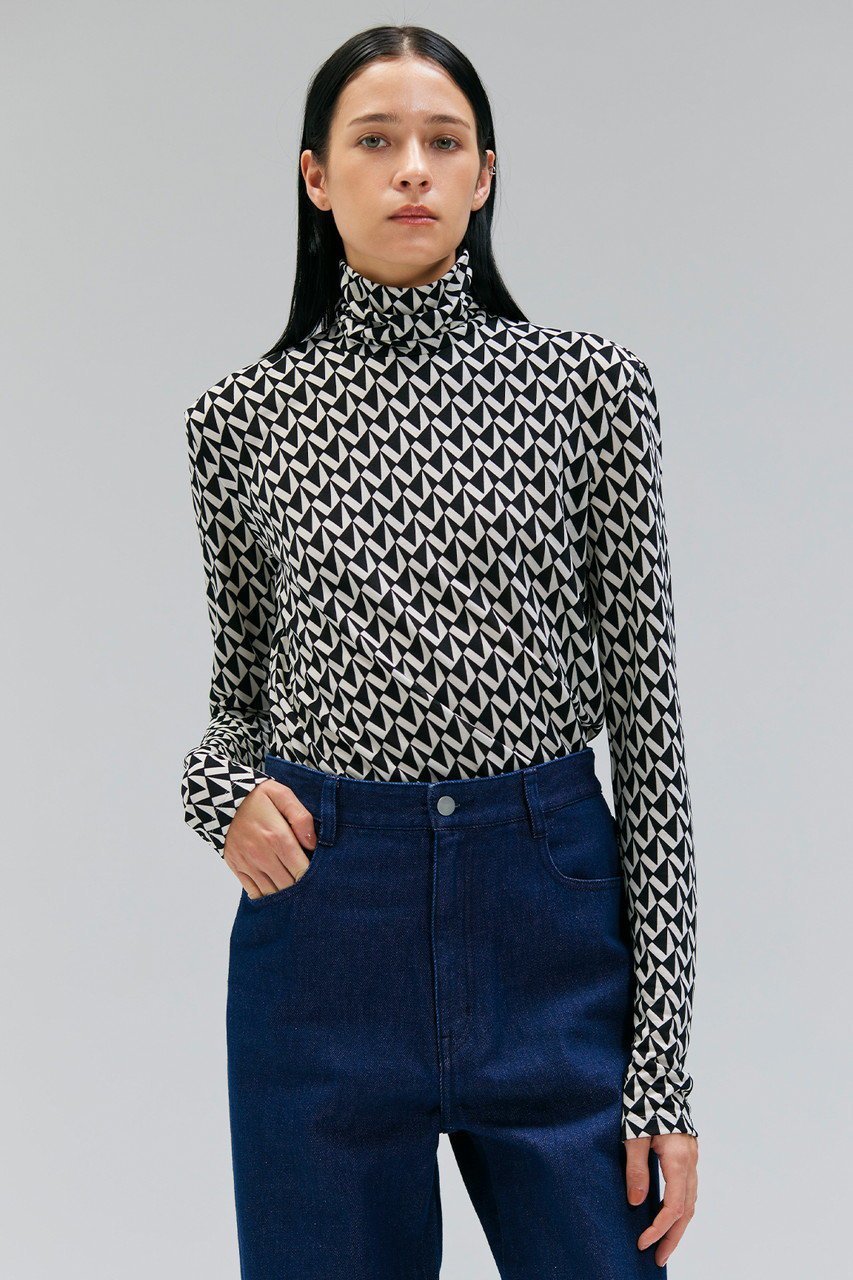 【ベイジ,/BEIGE,】のMODESTO(モデスト)/ジャージーストレッチタートルトップス 人気、トレンドファッション・服の通販 founy(ファニー) 　ファッション　Fashion　レディースファッション　Fashion for Women　トップス・カットソー　Cut & Sew Tops　シャツ・ブラウス・オフィスカジュアル　Elegant Blouses & Button-Ups　おすすめ　Recommended / Our Picks　ギャザー　Gathered, Ruffled　ストレッチ　Stretch, Stretchy Fabric　スリーブ　Sleeve, Long Sleeve / Short Sleeve　セットアップ　Set-Up, Coordinated Outfit　プリント　Print, Printed Pattern　モノトーン　Monotone, Black and White　ロング　Long, Long-Length　エレガント 上品　Elegant　other-8|ID: prp329100004683236 ipo3291000000035493629