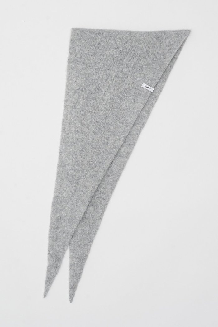 【エレガンセーゼ/ELEGANCESE】のSheer triangle スカーフ インテリア・キッズ・メンズ・レディースファッション・服の通販 founy(ファニー) https://founy.com/ ファッション Fashion レディースファッション Fashion for Women ストール Soft & Warm Scarves マフラー・スヌード / 冬小物の定番 Scarves & Mufflers エレガント 上品 Elegant シンプル Simple, Minimal スカーフ Scarf, Neckwear ストール Stole, Wrap マフラー Scarf, Muffler |ID: prp329100004684634 ipo3291000000035415430