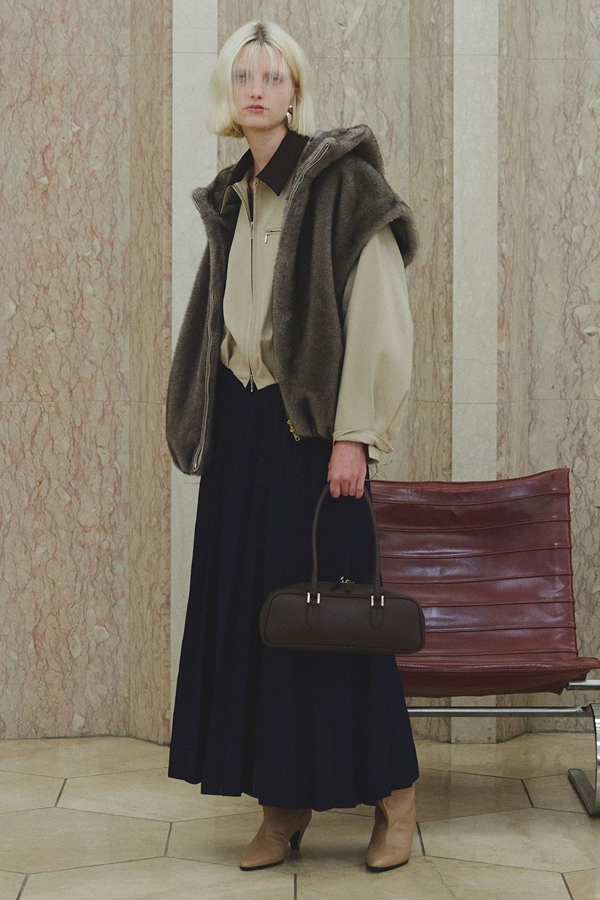【アルアバイル/allureville】のフェイクミンクファーフーディーBO 人気、トレンドファッション・服の通販 founy(ファニー) 　ファッション　Fashion　レディースファッション　Fashion for Women　アウター　Coat / Outerwear Collection　レディースジャケット・軽アウター　Jackets　ジャケット　Jacket, Outerwear　トレンド　Trend, Trending Now　今季　This Season, Current Season　再入荷　Restock / Back in Stock　other-8|ID: prp329100004684728 ipo3291000000033831474