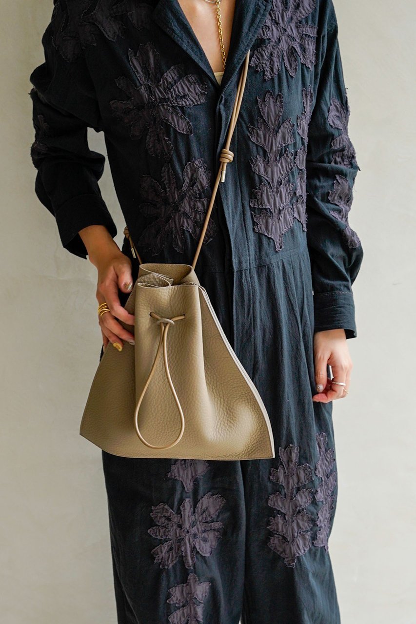 【イッチ/ITTI】のHERRIE KINCHAKU ショルダー - MM / DIPLO SKY 人気、トレンドファッション・服の通販 founy(ファニー) 　ファッション　Fashion　レディースファッション　Fashion for Women　巾着　Drawstring Bag, Kinchaku　ショルダー　Shoulder, Shoulder Strap　スマート　Smart, Elegant　財布　Wallet, Purse　ベロア　Velour, Soft Velvet　ポーチ　Pouch, Small Case　モチーフ　Motif, Design Theme　ユニセックス　Unisex, Genderless　other-2|ID: prp329100004686270 ipo3291000000033840392