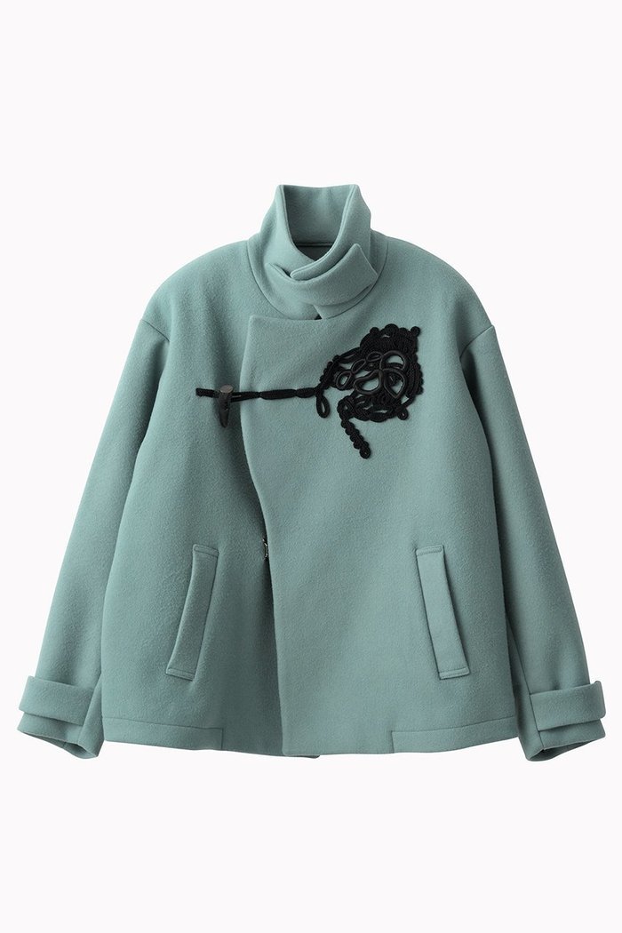 【ミューラル/MURRAL】のTrillium エンブロイダリー ウールコート インテリア・キッズ・メンズ・レディースファッション・服の通販 founy(ファニー) https://founy.com/ ファッション Fashion レディースファッション Fashion for Women アウター Coat / Outerwear Collection コート・ロングコート・ピーコート Long Coats, Peacoats & More 2025年 2025 2025-2026秋冬・A/W Autumn/Winter 2025–26 AW25–26 なめらか Smooth, Silky Texture エアリー Airy Texture エレガント 上品 Elegant エンブロイダリー Embroidery Design コレクション Collection, Seasonal Line ショート Short, Short Length シンプル Simple, Minimal パターン Pattern, Design Print フロント Front, Front Design A/W・秋冬 Autumn/Winter |ID: prp329100004686312 ipo3291000000033840634