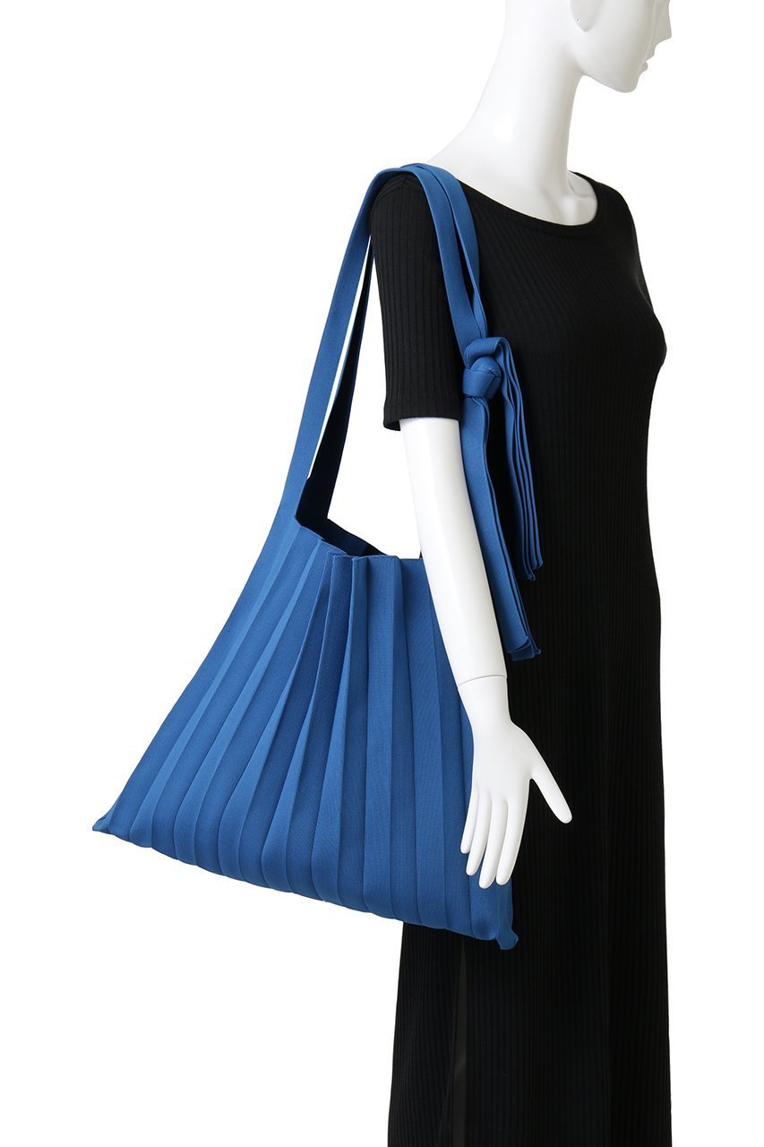 【メゾンスペシャル/MAISON SPECIAL】のプリーツニットバッグ 人気、トレンドファッション・服の通販 founy(ファニー) 　ファッション　Fashion　レディースファッション　Fashion for Women　トップス・カットソー　Cut & Sew Tops　ニット　Knit Tops & Sweaters　ユニセックス　Unisex, Genderless　プリーツ　Pleats, Pleated　ポーチ　Pouch, Small Case　エレガント 上品　Elegant　再入荷　Restock / Back in Stock　財布　Wallet, Purse　other-2|ID: prp329100004686405 ipo3291000000035512344