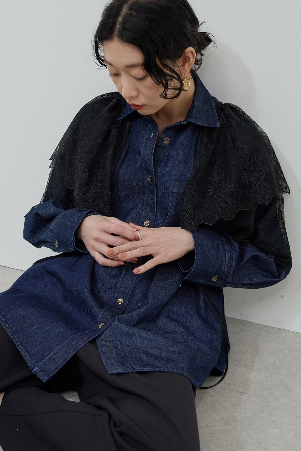 【ガリャルダガランテ/GALLARDAGALANTE】の【25th記念アイテム】スカラップレースボレロ インテリア・キッズ・メンズ・レディースファッション・服の通販 founy(ファニー) 　ファッション　Fashion　レディースファッション　Fashion for Women　アウター　Coat / Outerwear Collection　レディースジャケット・軽アウター　Jackets　ボレロ・ショート丈ジャケット / ドレス羽織りに　Boleros & Short Jackets　おすすめ　Recommended / Our Picks　コレクション　Collection, Seasonal Line　ショート　Short, Short Length　ジャケット　Jacket, Outerwear　デニム　Denim, Jeans Material　フェミニン　Feminine, Girly　フロント　Front, Front Design　ボレロ　Bolero, Short Cardigan　リボン　Ribbon, Bow　レース　Lace, Lace Fabric　エレガント 上品　Elegant　ブラック|ID: prp329100004687903 ipo3291000000035381020