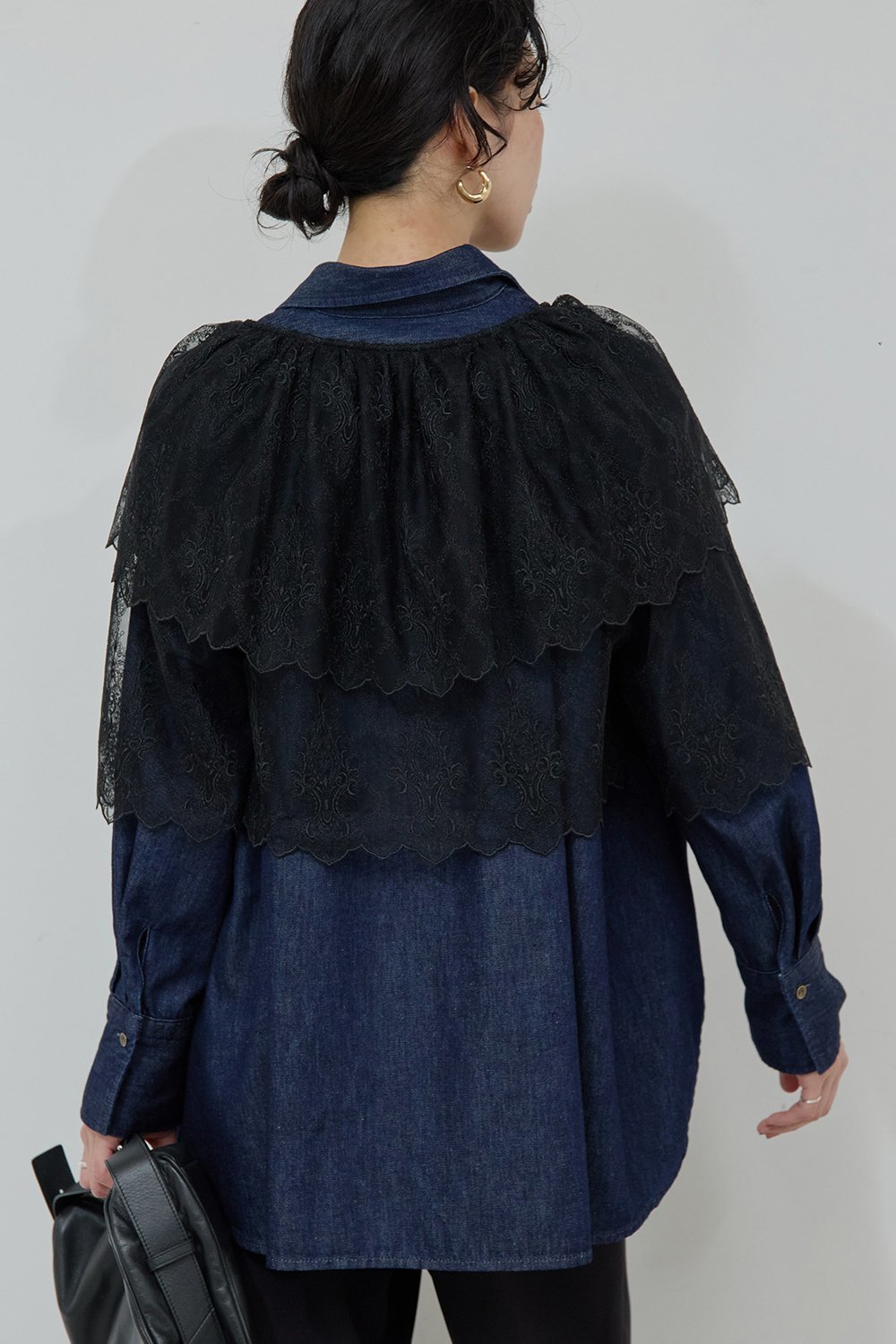 【ガリャルダガランテ/GALLARDAGALANTE】の【25th記念アイテム】スカラップレースボレロ 人気、トレンドファッション・服の通販 founy(ファニー) 　ファッション　Fashion　レディースファッション　Fashion for Women　アウター　Coat / Outerwear Collection　レディースジャケット・軽アウター　Jackets　ボレロ・ショート丈ジャケット / ドレス羽織りに　Boleros & Short Jackets　おすすめ　Recommended / Our Picks　コレクション　Collection, Seasonal Line　ショート　Short, Short Length　ジャケット　Jacket, Outerwear　デニム　Denim, Jeans Material　フェミニン　Feminine, Girly　フロント　Front, Front Design　ボレロ　Bolero, Short Cardigan　リボン　Ribbon, Bow　レース　Lace, Lace Fabric　エレガント 上品　Elegant　other-7|ID: prp329100004687903 ipo3291000000035381026